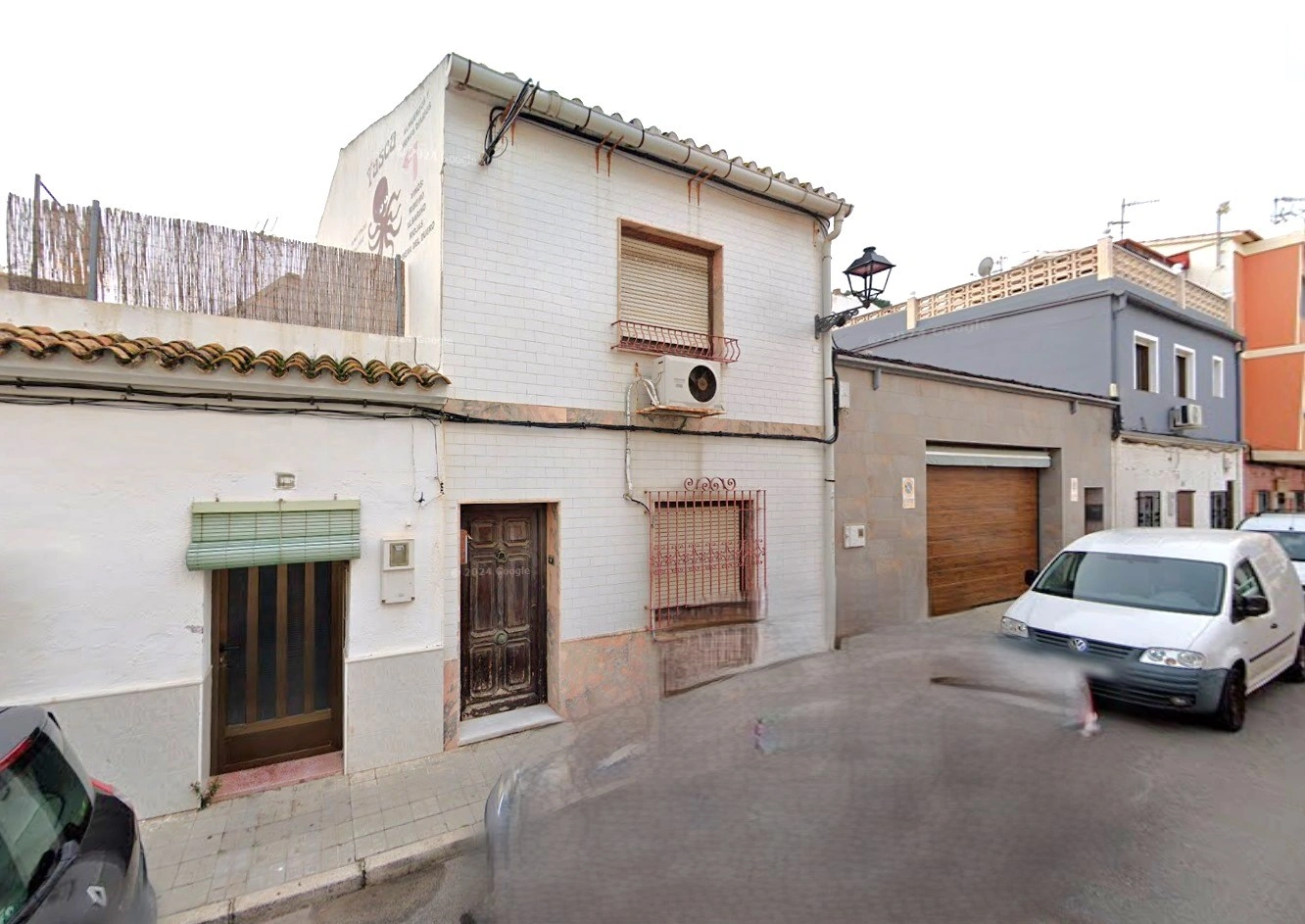 CASA DE PUEBLO EN CASCO ANTIGUO EN DENIA