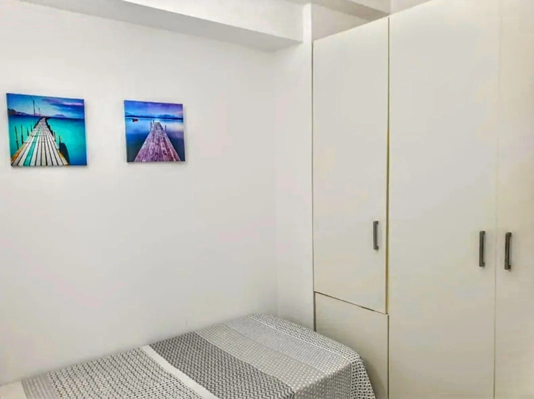 SE VENDE BAJO EN PRIMERA LINEA EN LA PLAYA DE GANDIA