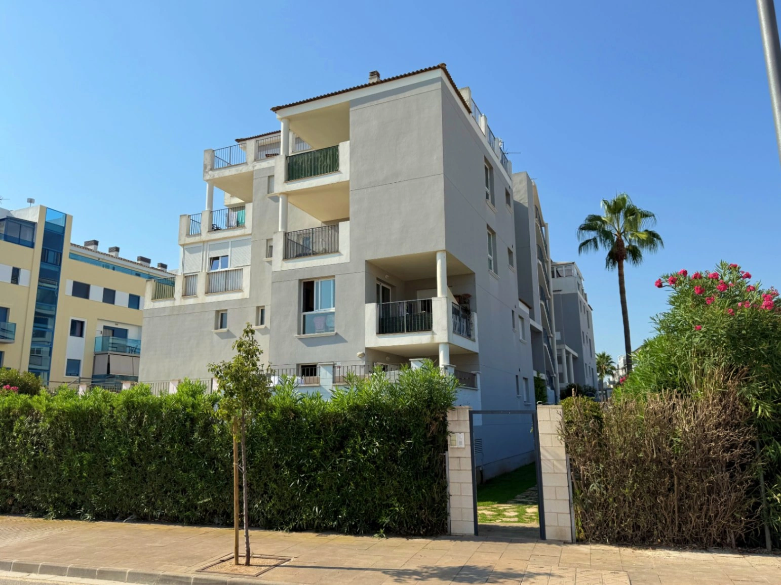 Ático en venta en Denia con gran terraza y bonitas vistas