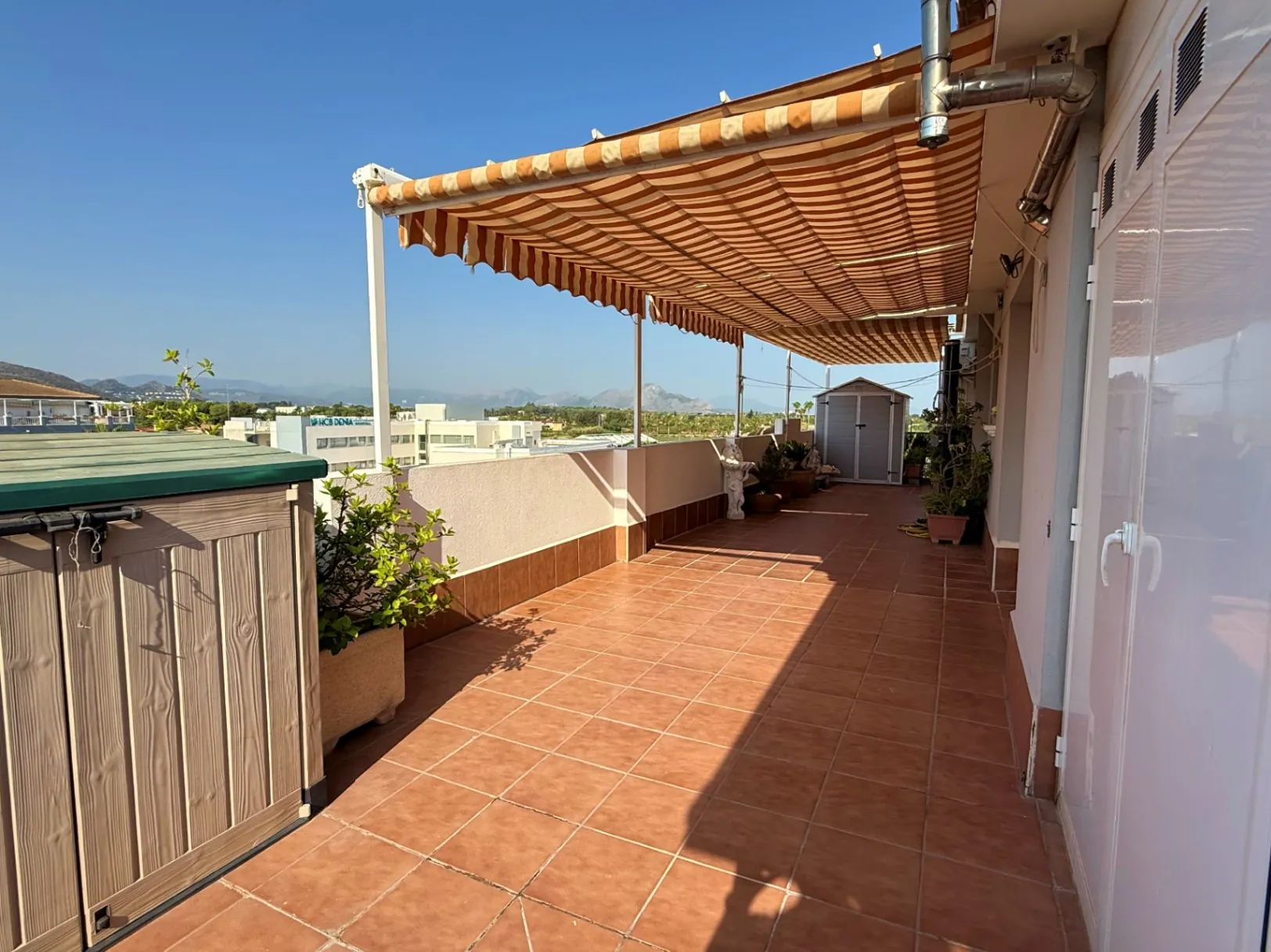 Ático en venta en Denia con gran terraza y bonitas vistas