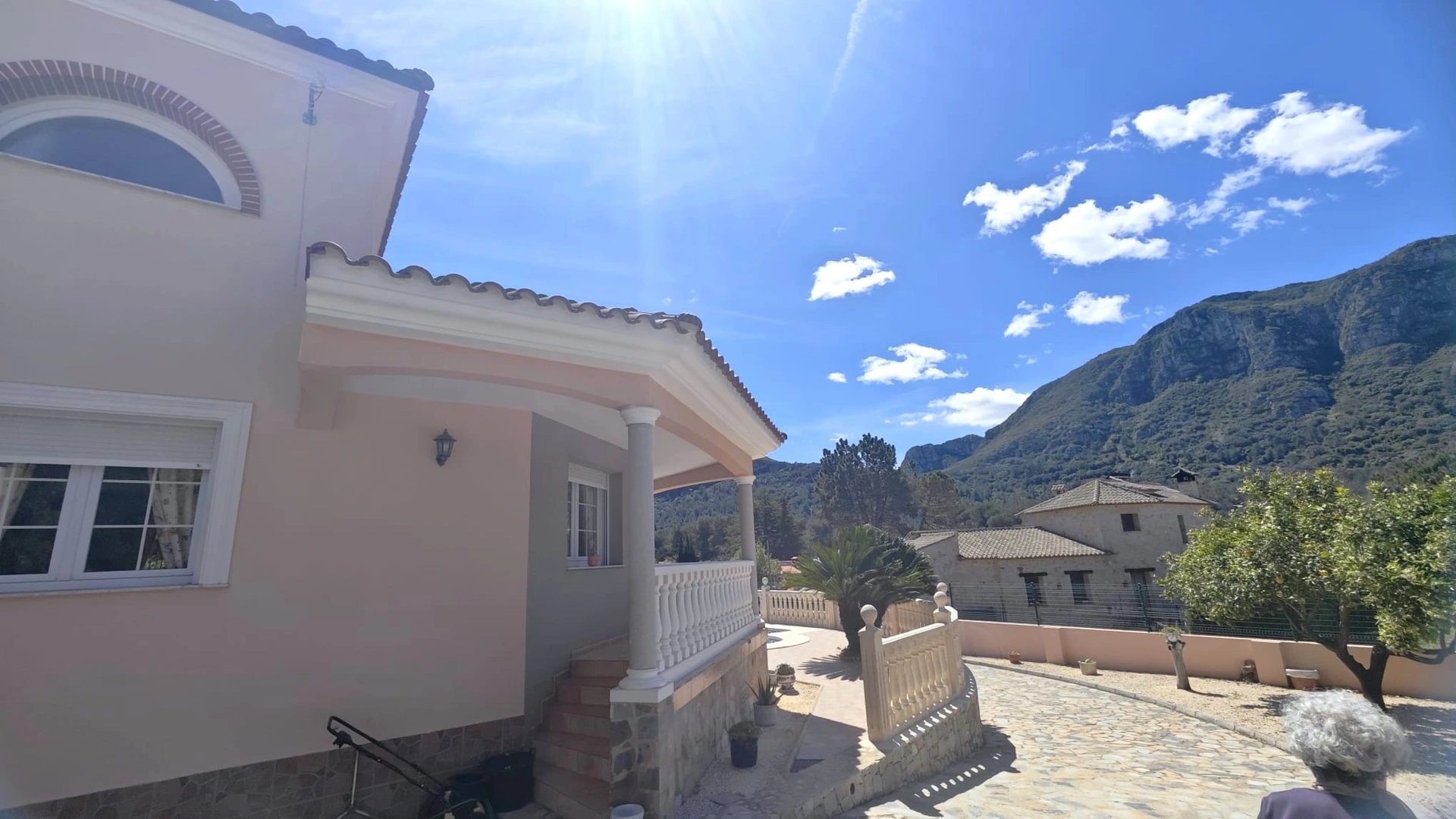CHALET INDEPENDIENTE CON PISCINA EN BARX (La Drova)