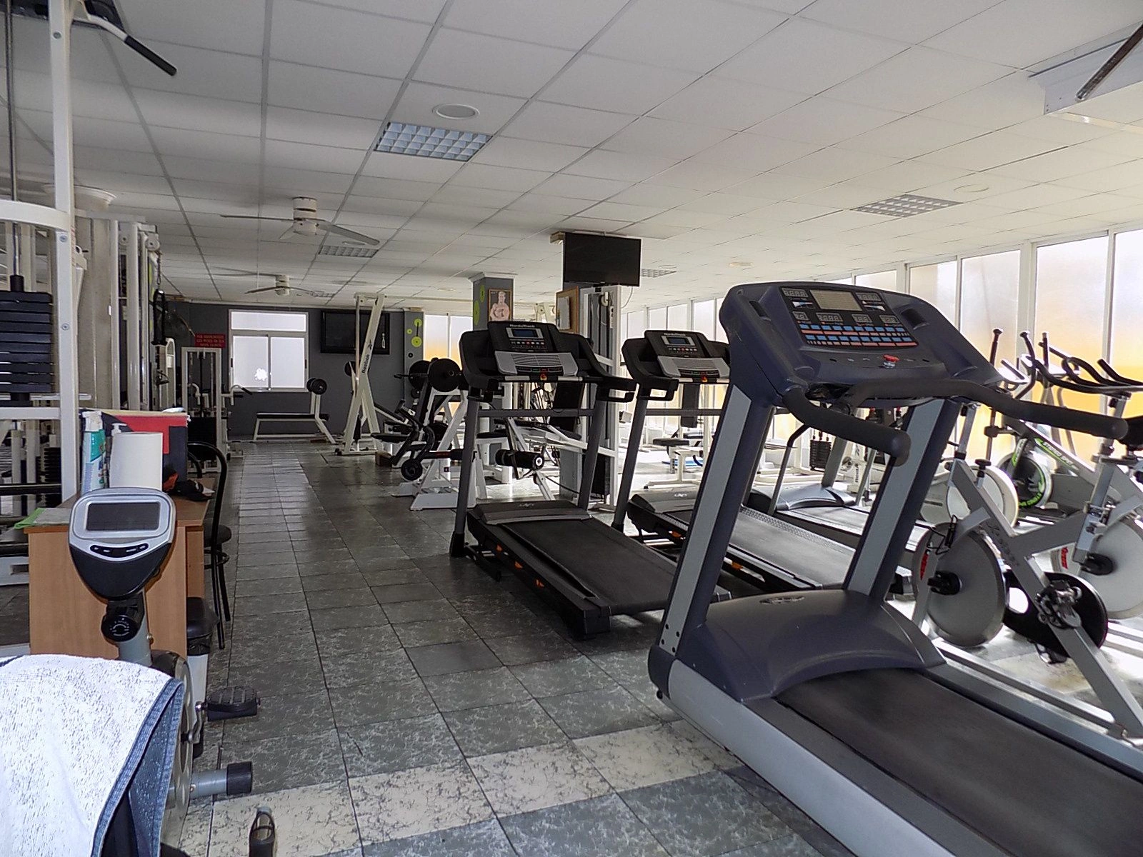 EDIFICIO EN VENTA 950m2 - VIVIENDA + NEGOCIO
