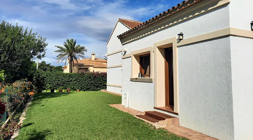 VILLA CON PISCINA Y VISTAS AL MAR EN ZONA MARQUESA VI, DENIA