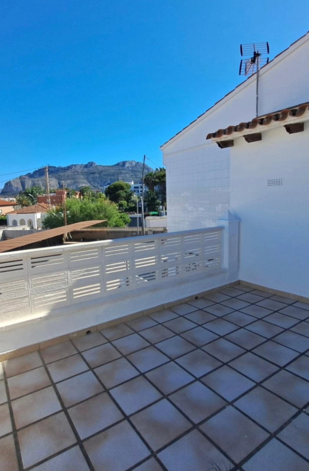 Chalet Adosado 1.Linea, Denia