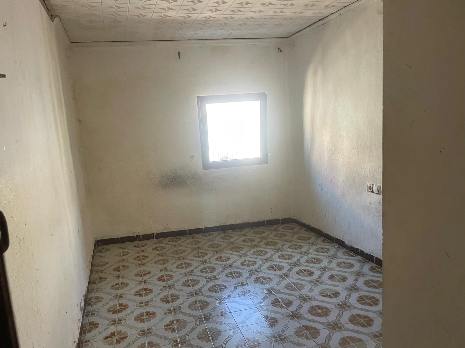 Casa de pueblo en el casco antiguo de Dénia – ¡Una inversión con gran potencial!