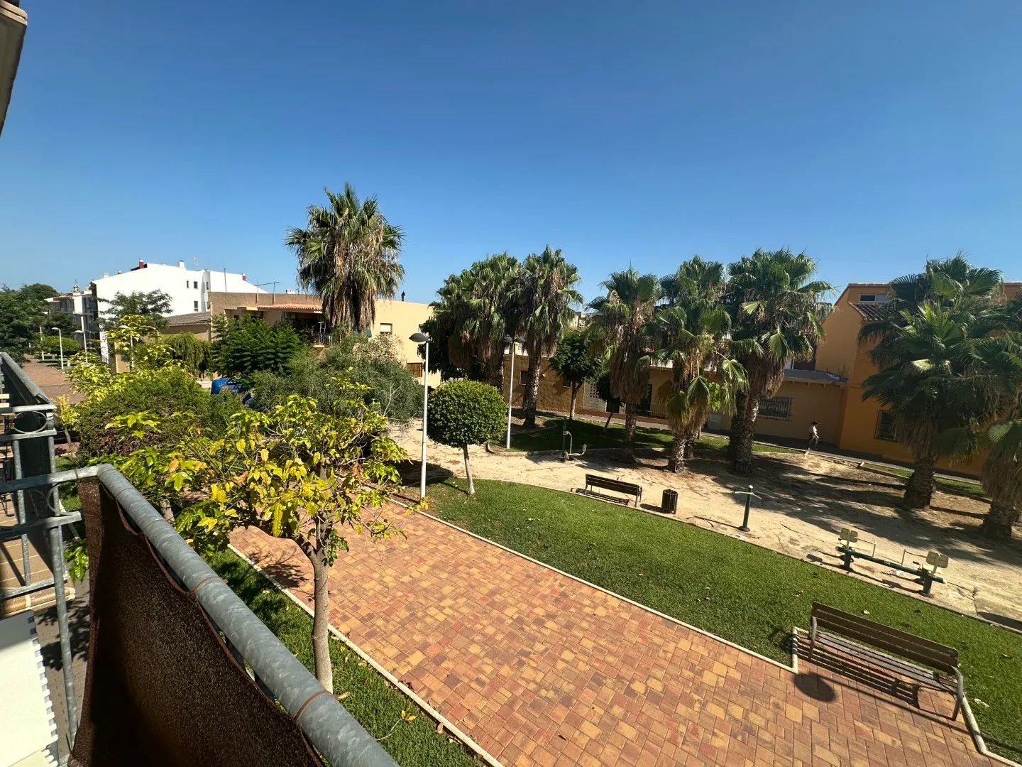 Piso Seminuevo en Venta en Beniarbeig – Luminoso y con Vistas Abiertas