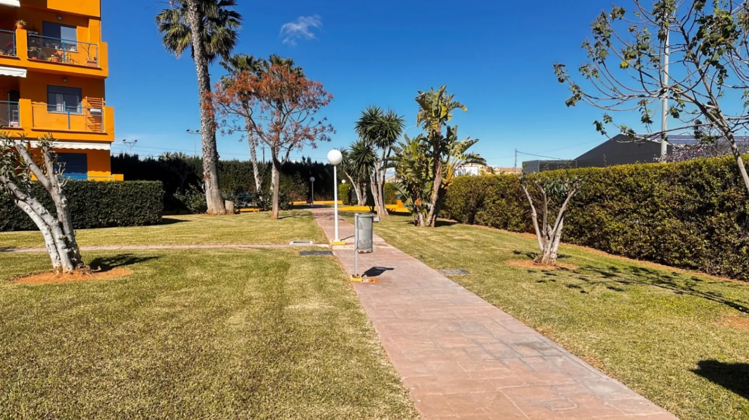VENTA DE ATICO DUPLEX EN DENIA, LAS MARINAS, KM. 1