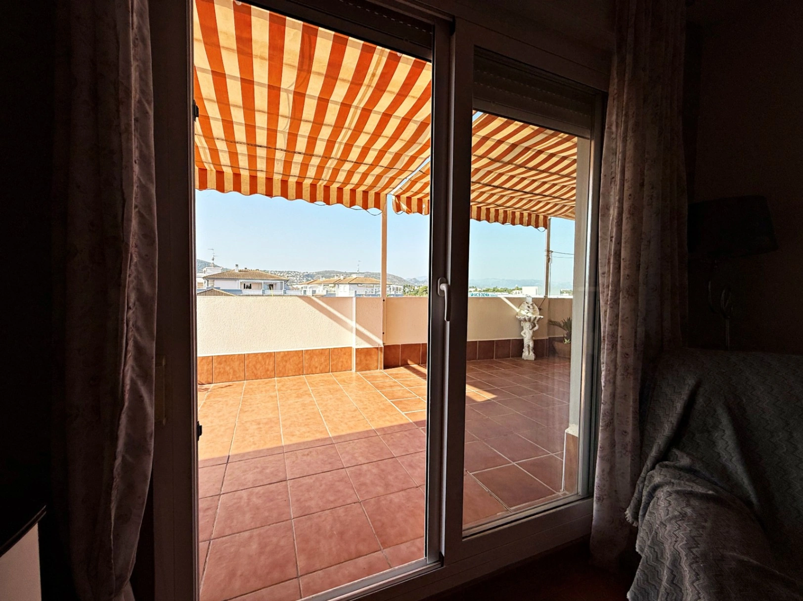 Ático en venta en Denia con gran terraza y bonitas vistas