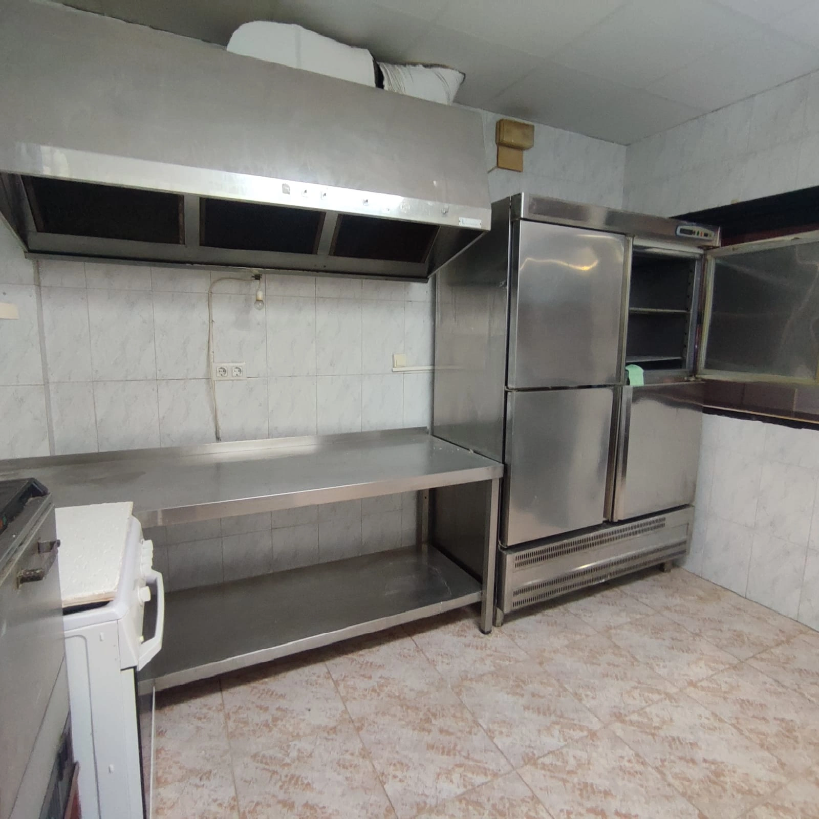 SE VENDE LOCAL EN DENIA