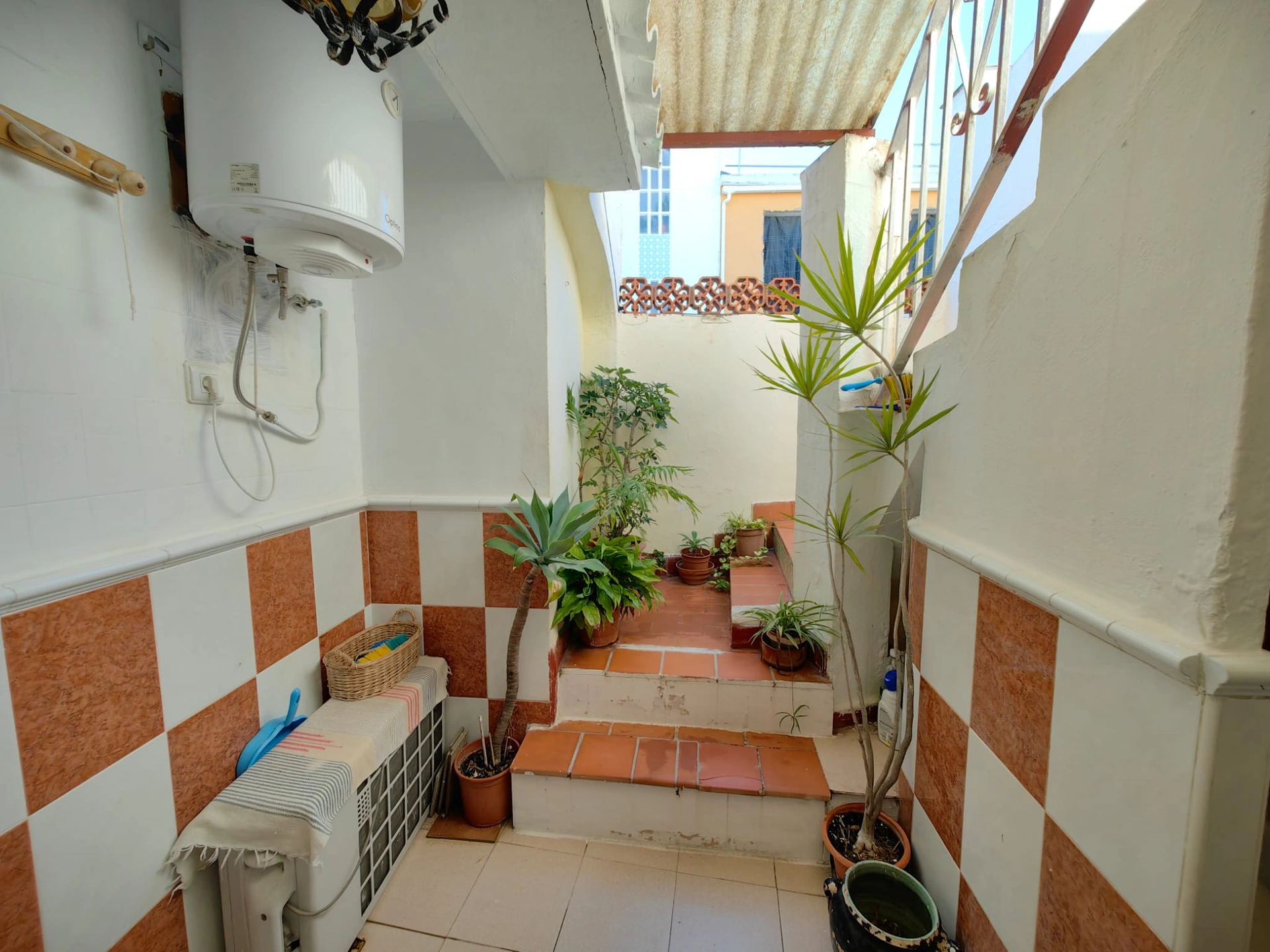 CASA DE PUEBLO EN ZONA PUERTO, DENIA
