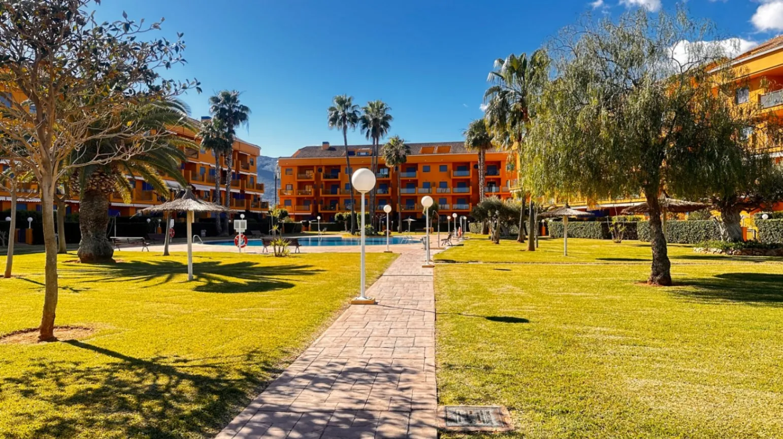 VENTA DE ATICO DUPLEX EN DENIA, LAS MARINAS, KM. 1