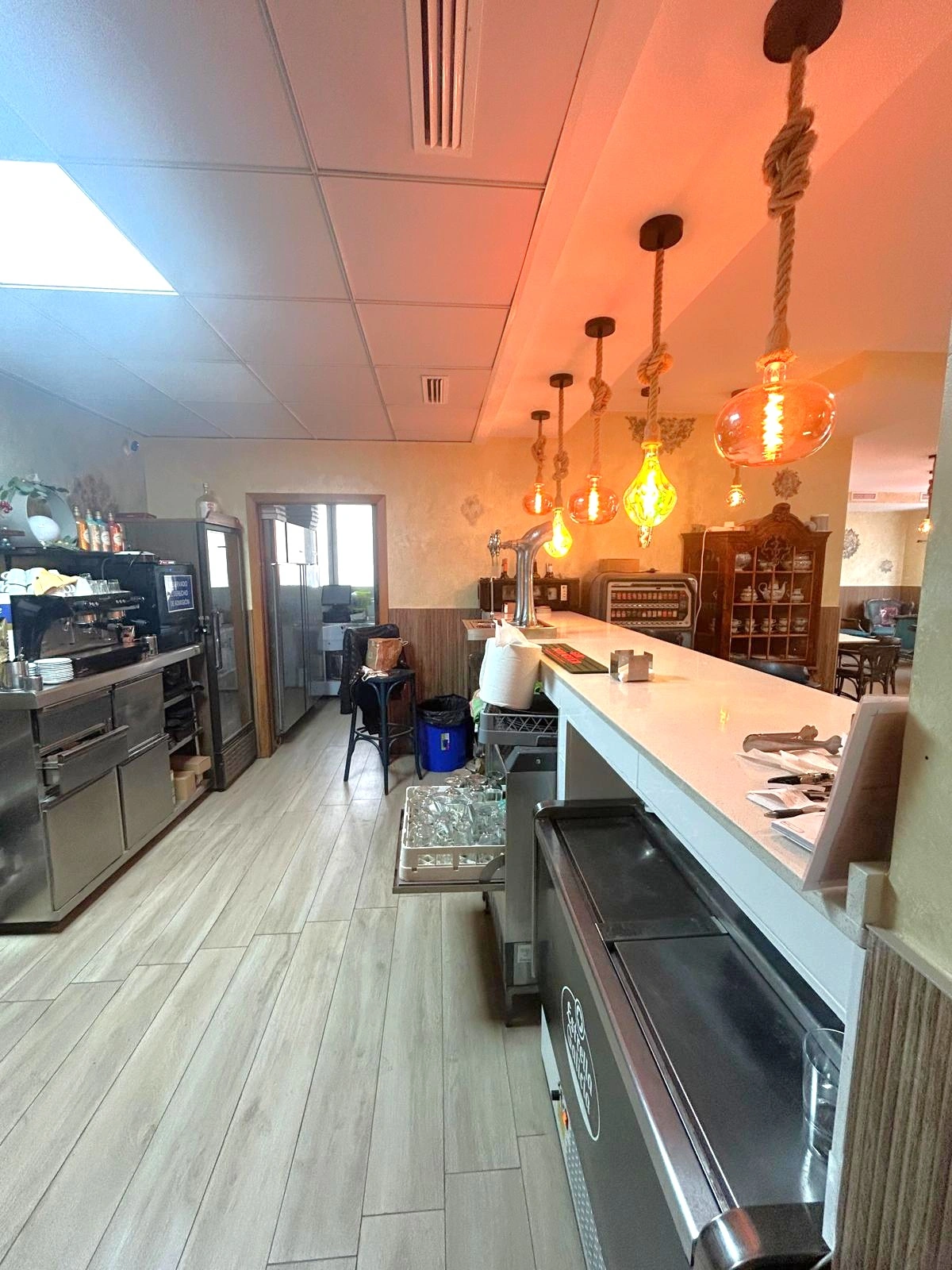 SE VENDE LOCAL/BAR EN PLAYA DE PILES