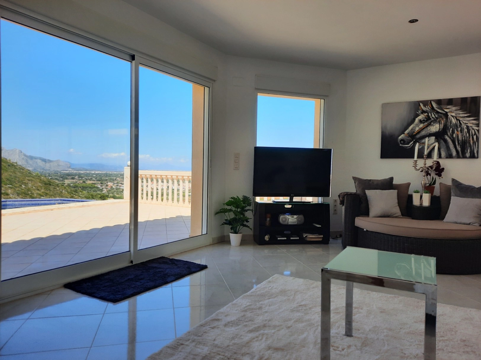 CHALET INDEPENDIENTE CON VISTAS AL MAR
