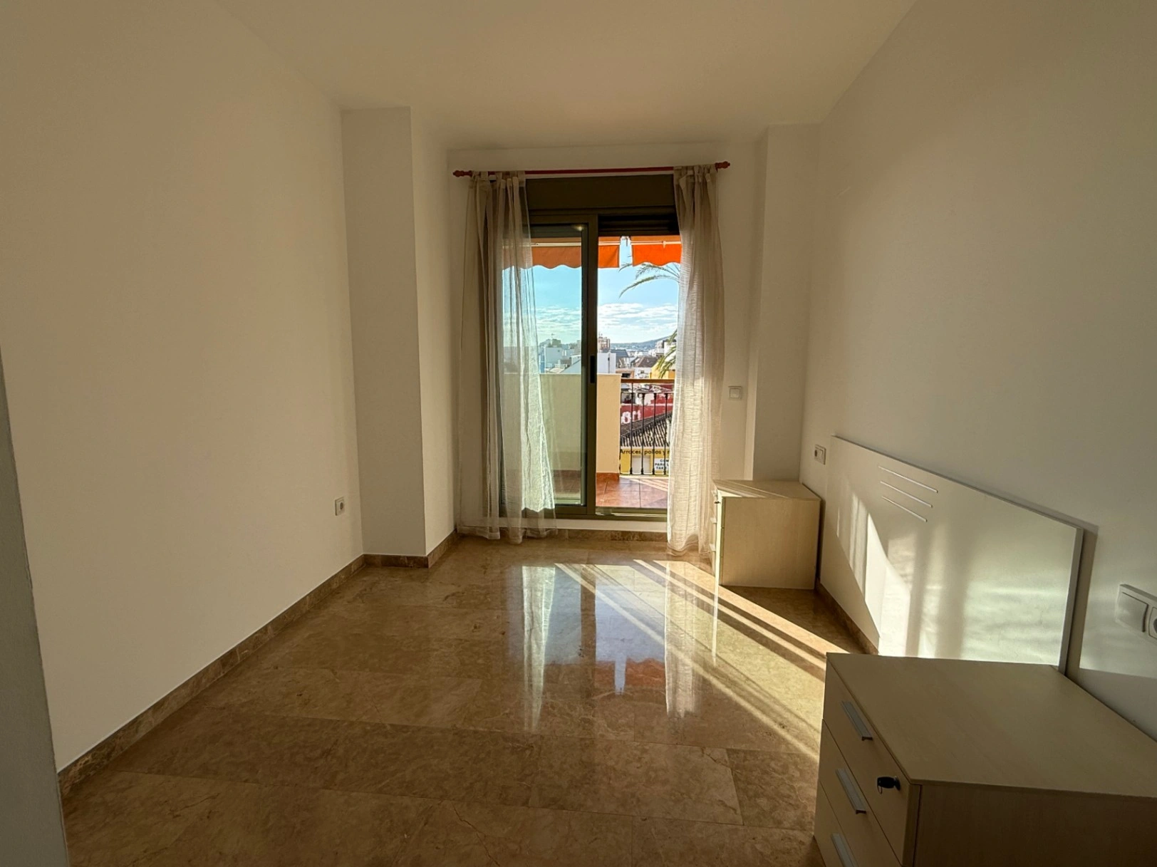 Apartamento en venta de 3 dormitorios en el Centro Urbano de Denia