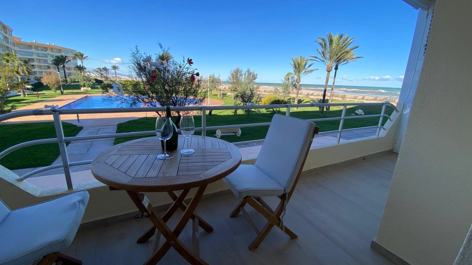 Apartamento A ESTRENAR en primera línea de playa