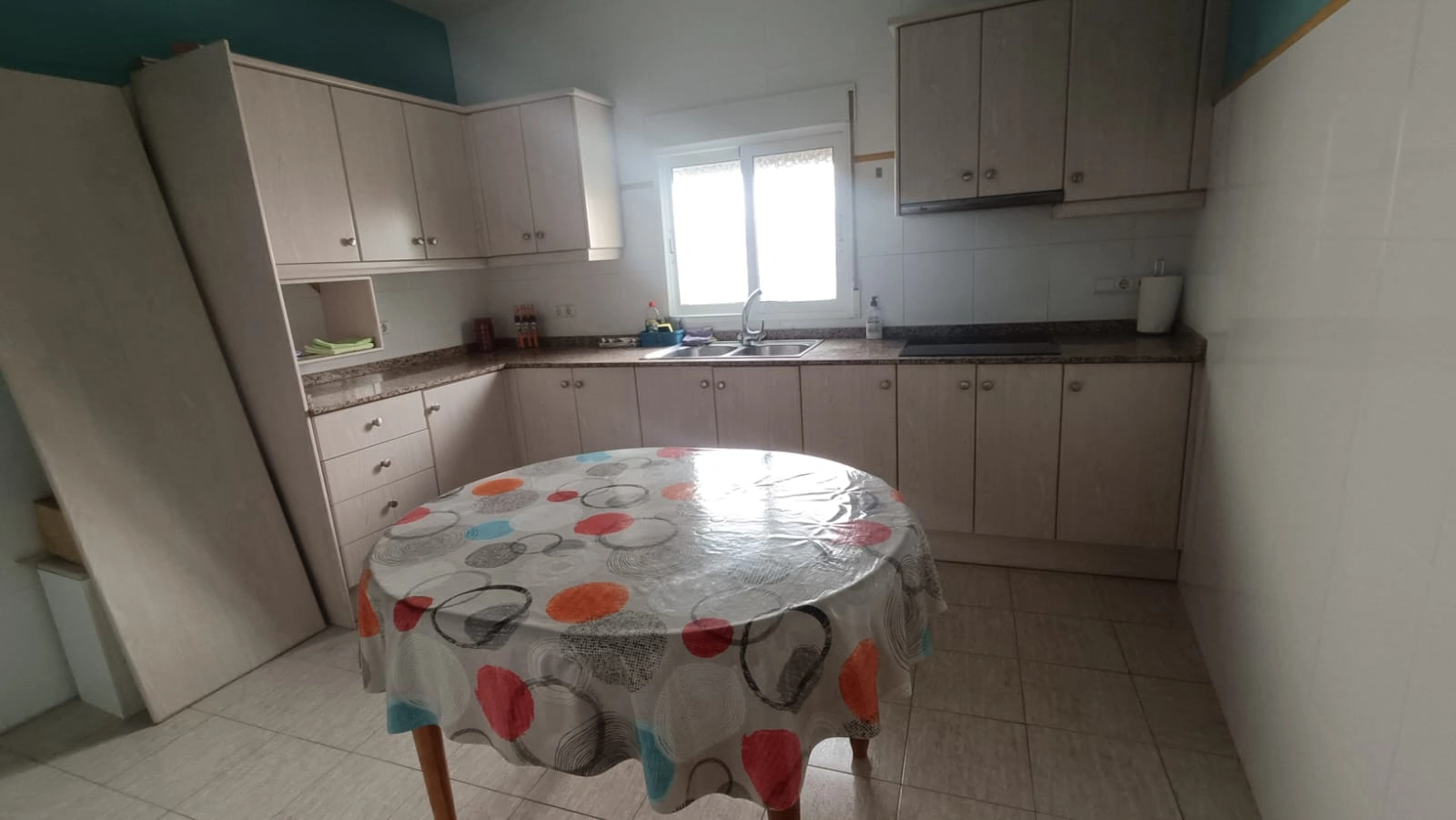 CASA DE PUEBLO AMPLIA Y CENTRICA EN PEDREGUER