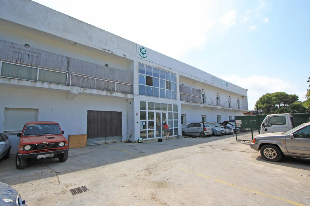 001158 - Negocio industrial a la venta en Vergel