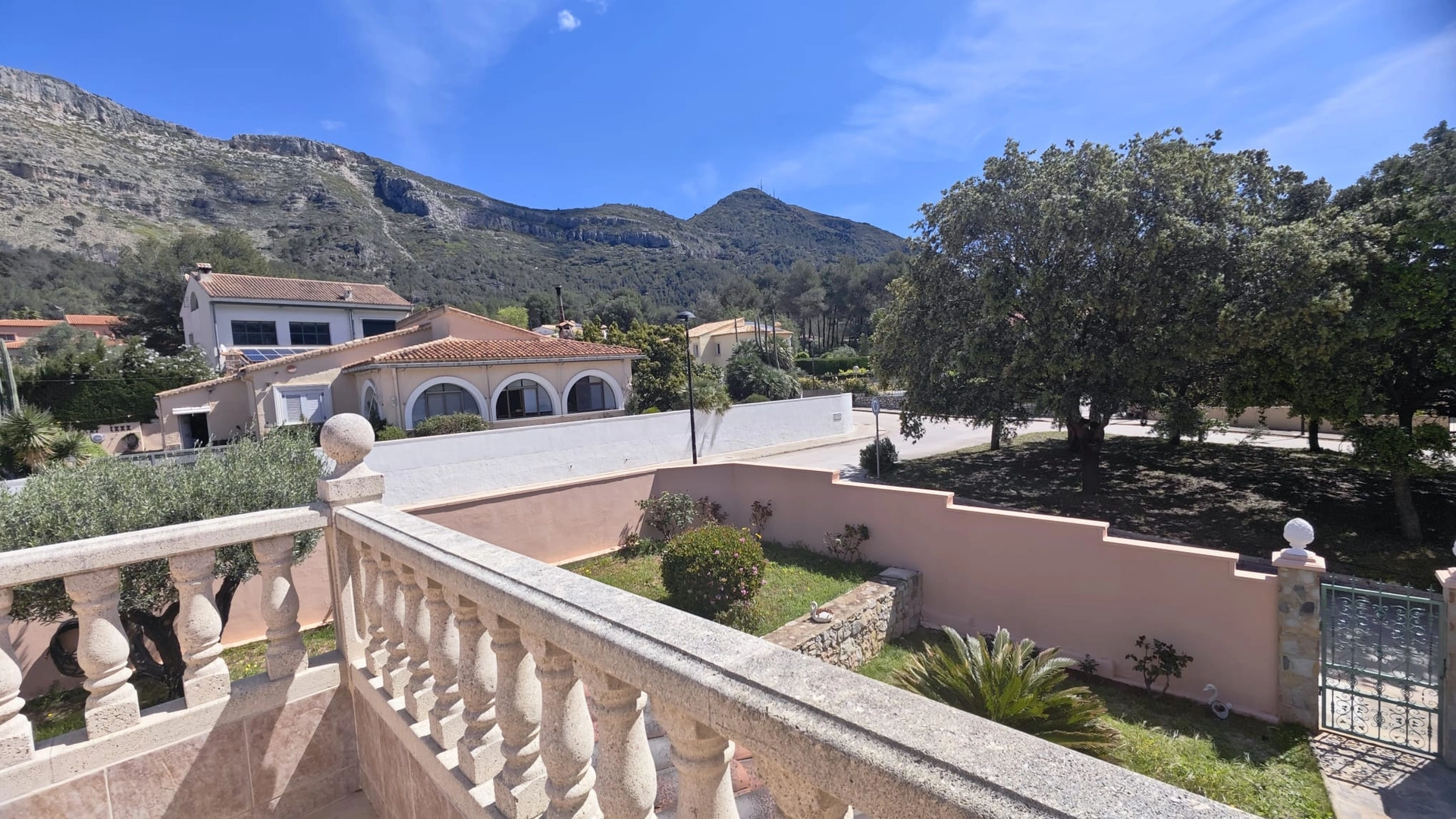 CHALET INDEPENDIENTE CON PISCINA EN BARX (La Drova)