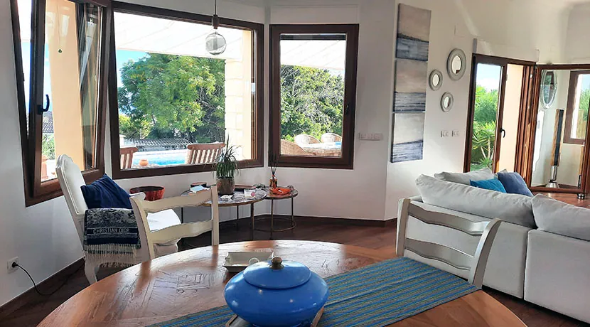 VILLA CON PISCINA Y VISTAS AL MAR EN ZONA MARQUESA VI, DENIA