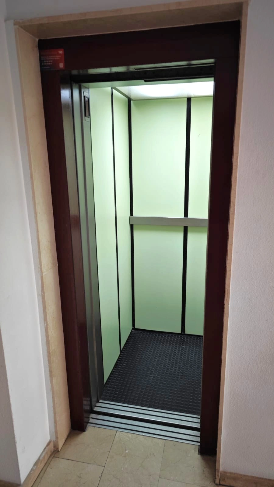 APARTAMENTO CON PISCINA Y PARKING EN LA PLAYA DE GANDIA