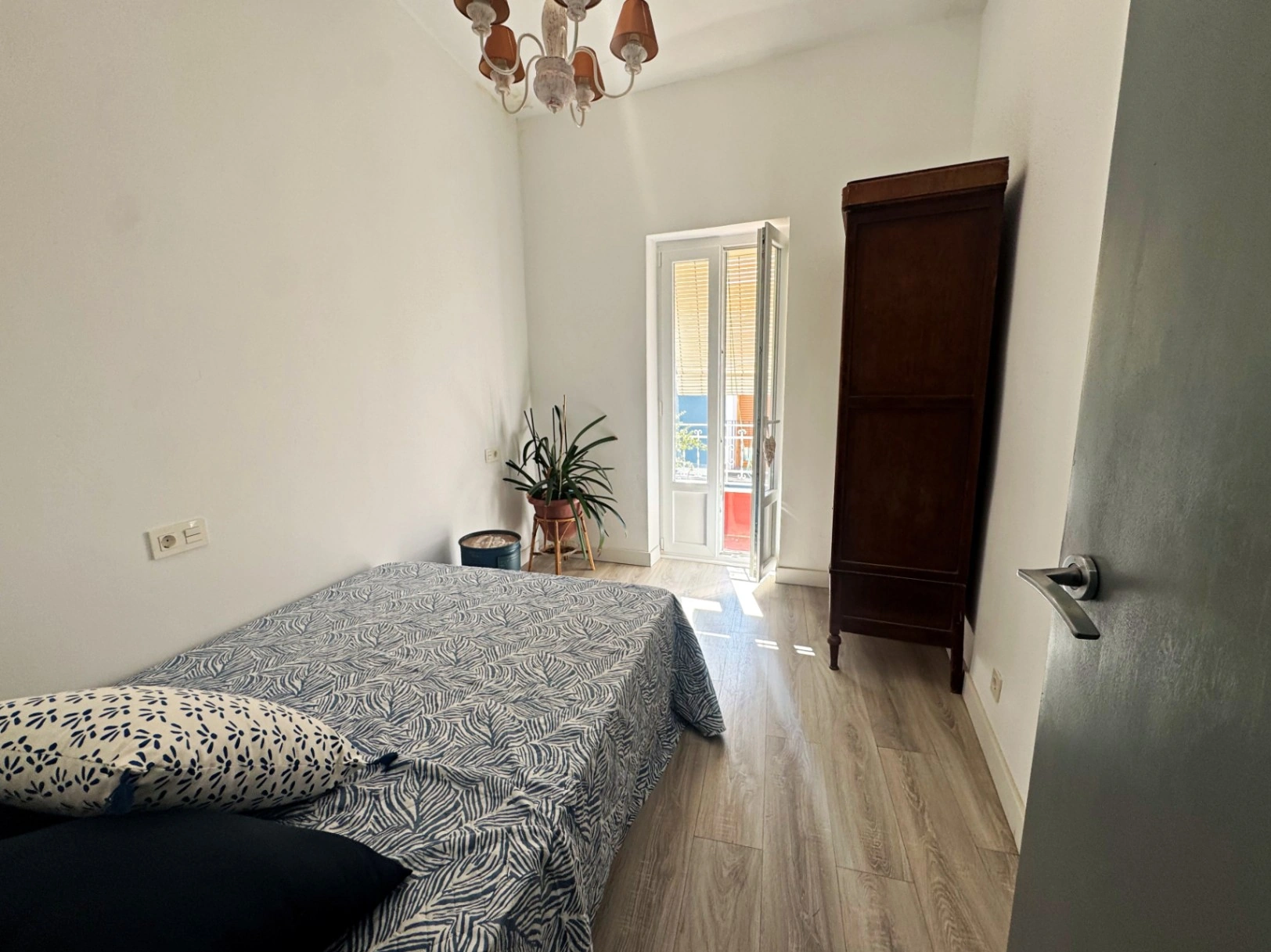 Casa de pueblo reformada en el centro de Denia, con garaje