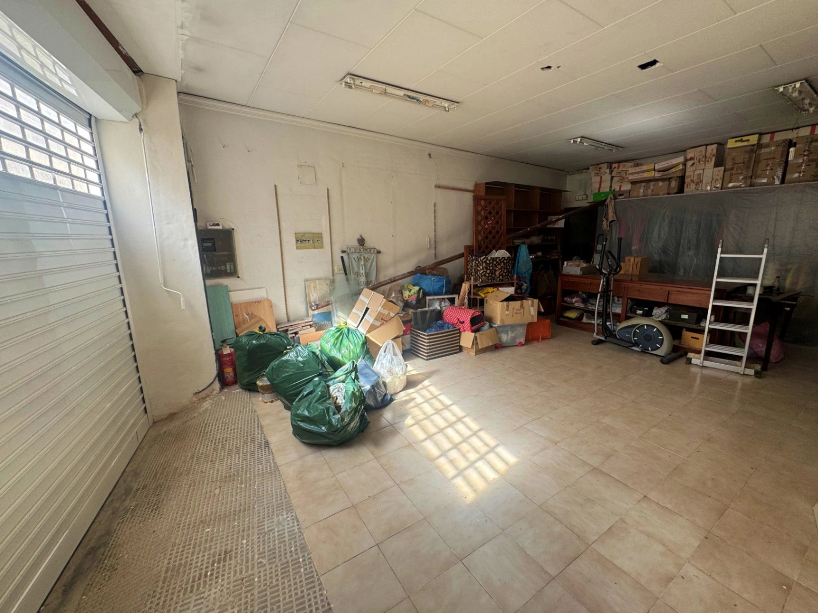 Casa de pueblo reformada en el centro de Denia, con garaje