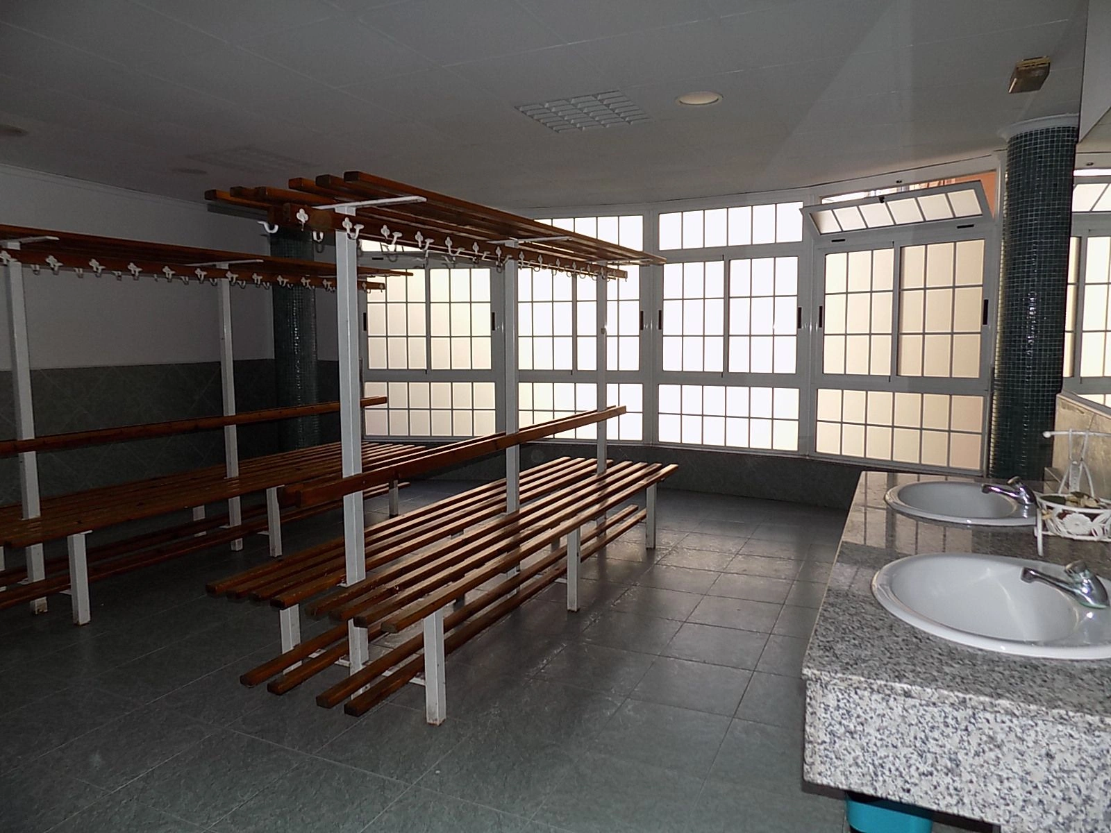 EDIFICIO EN VENTA 950m2 - VIVIENDA + NEGOCIO