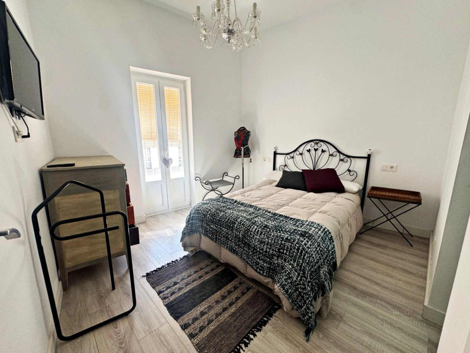 Casa de pueblo reformada en el centro de Denia, con garaje