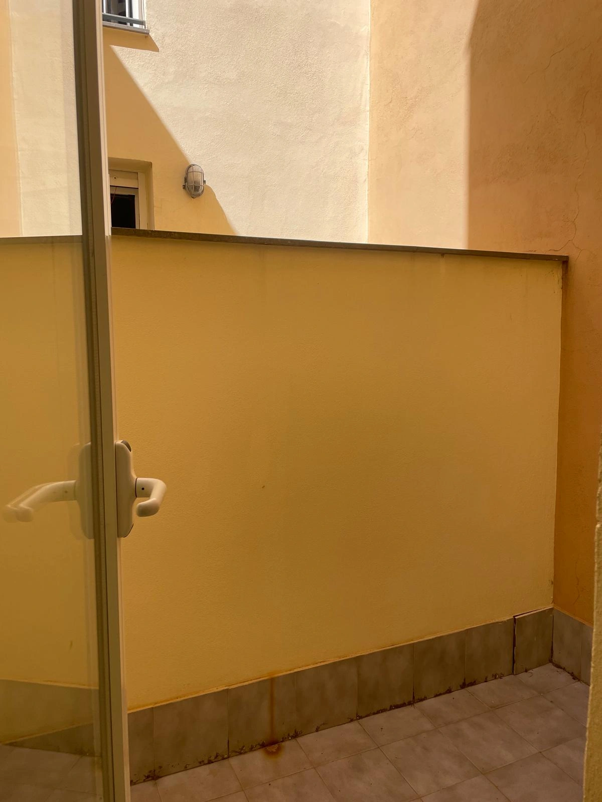 ADOSADO CON PISCINA EN CASTELLÓ DE RUGAT