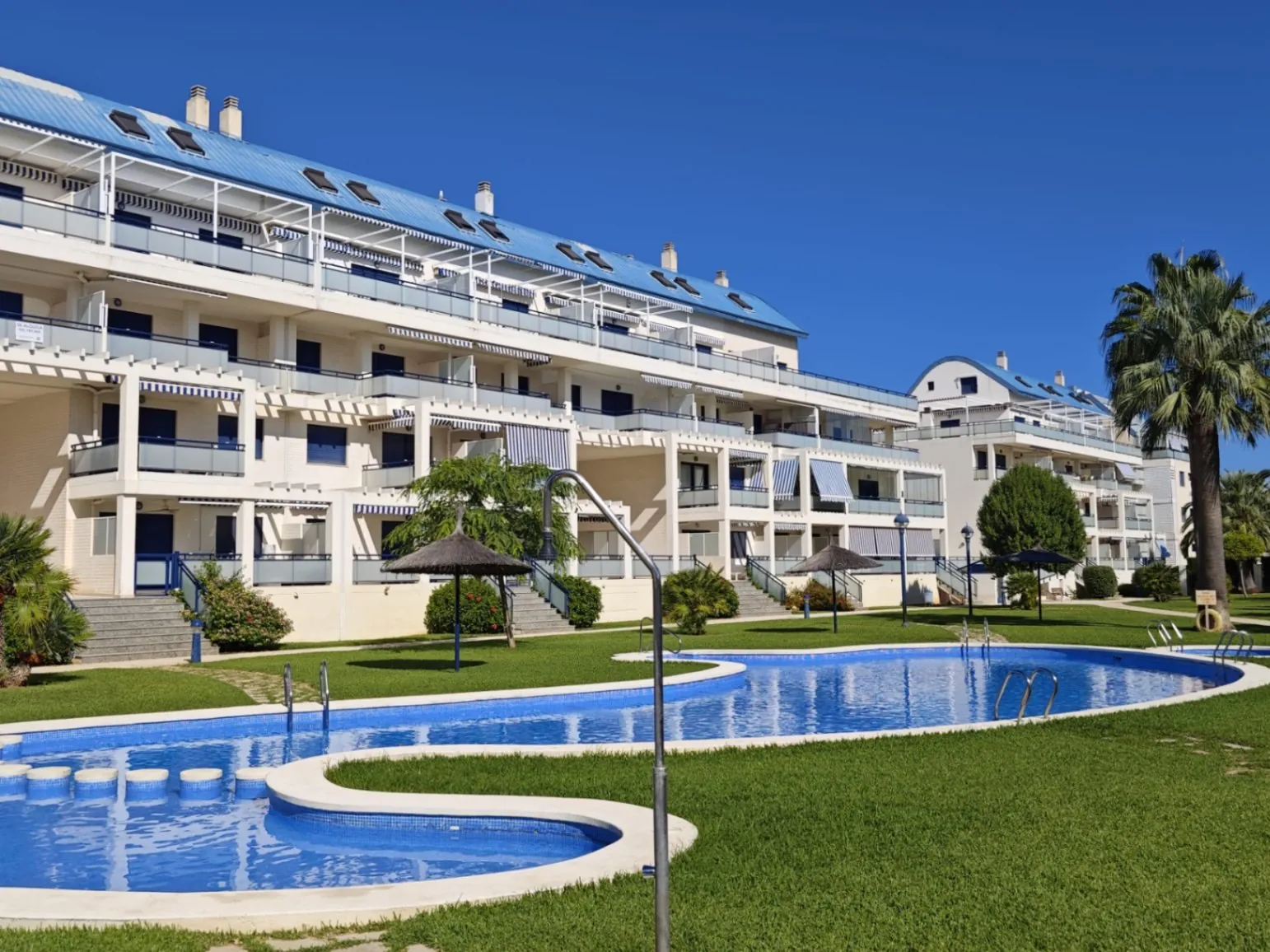 ATICO DUPLEX PRIMERA LINEA PLAYA EN DENIA