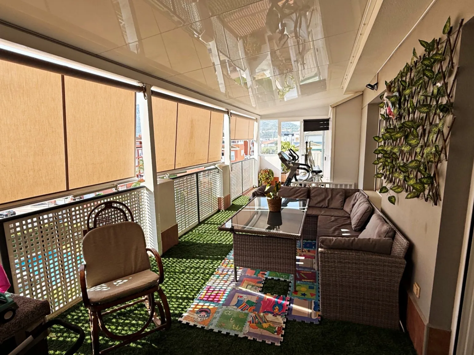 Ático en venta en Denia con gran terraza y bonitas vistas