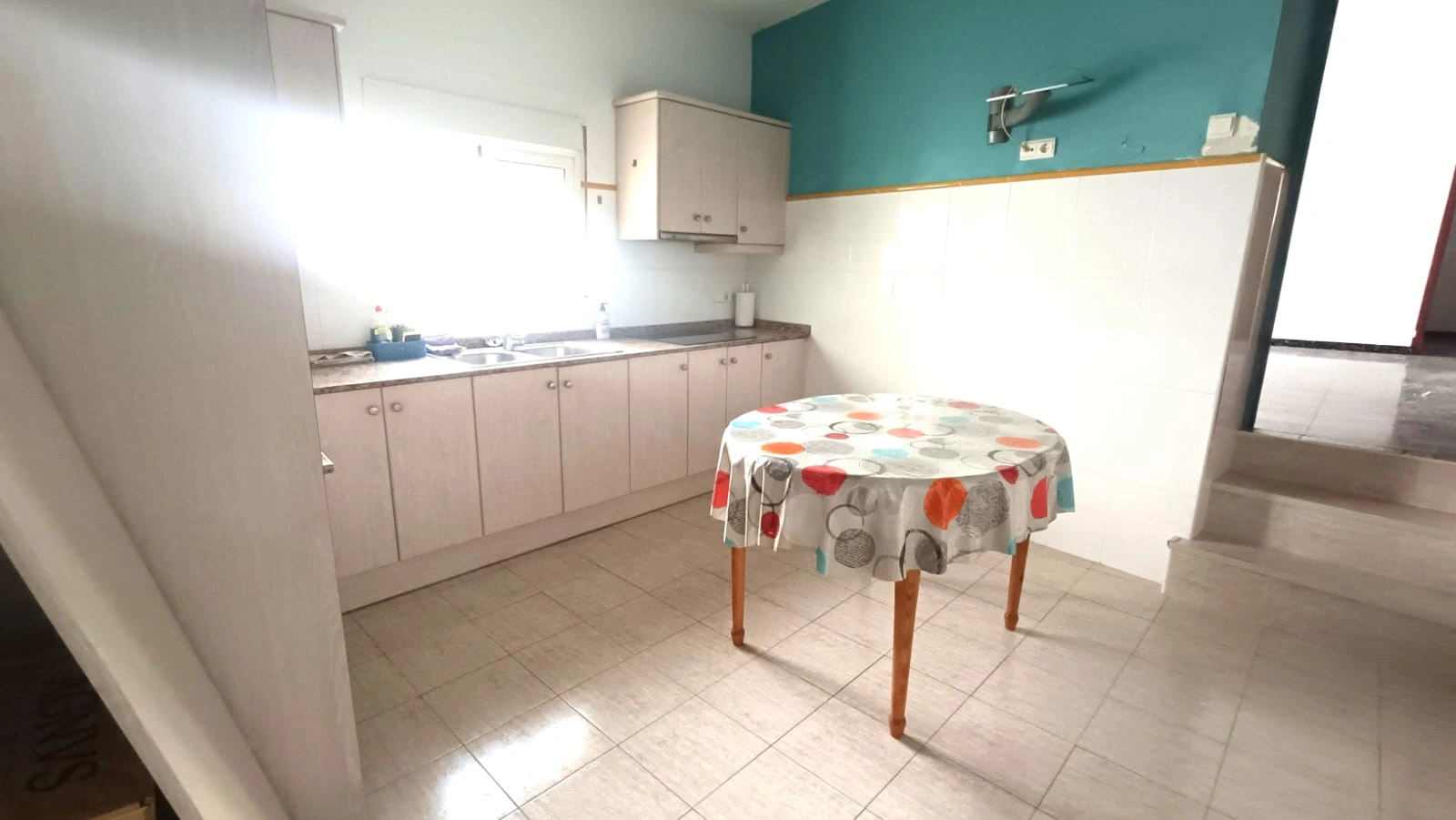 CASA DE PUEBLO AMPLIA Y CENTRICA EN PEDREGUER