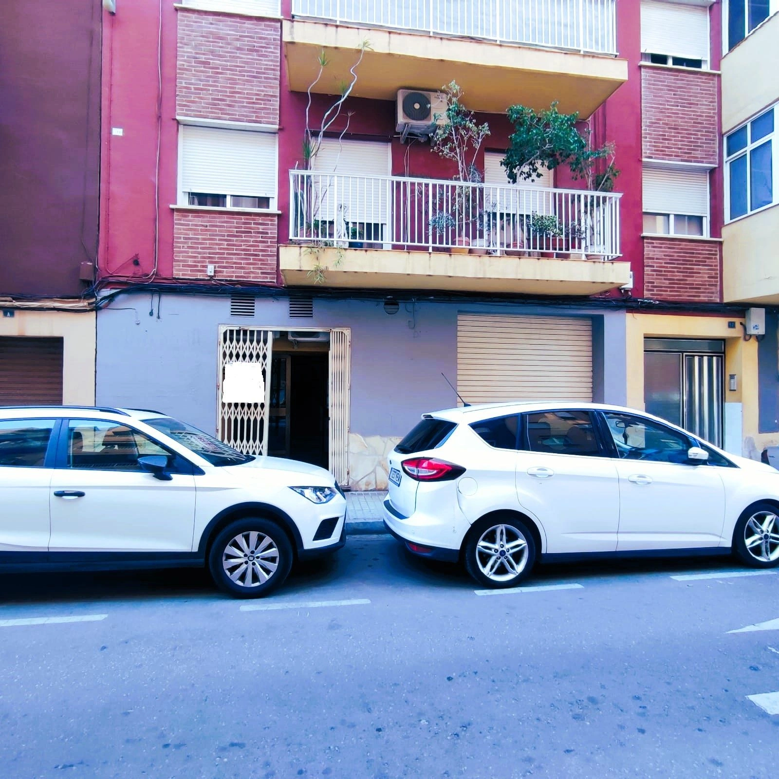 SE VENDE LOCAL EN DENIA