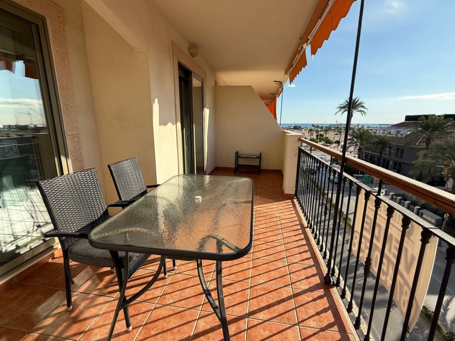 Apartamento en venta de 3 dormitorios en el Centro Urbano de Denia