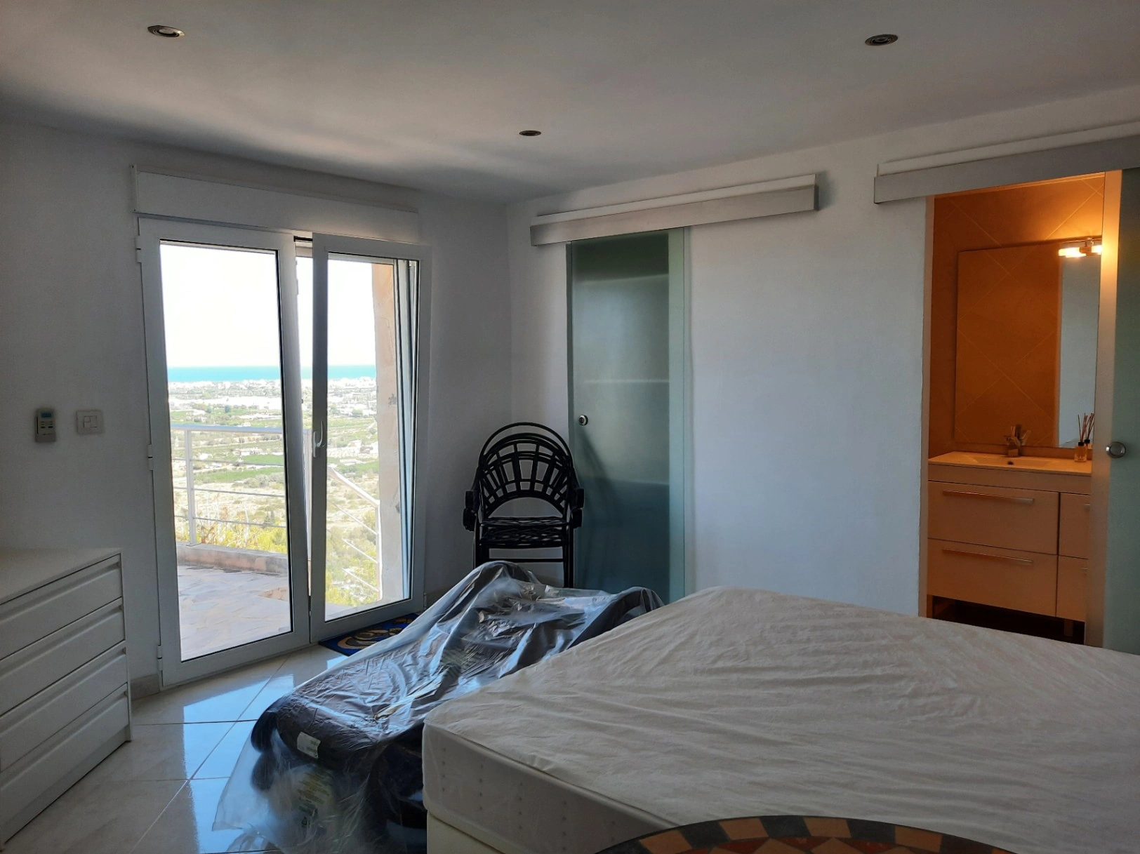 CHALET INDEPENDIENTE CON VISTAS AL MAR