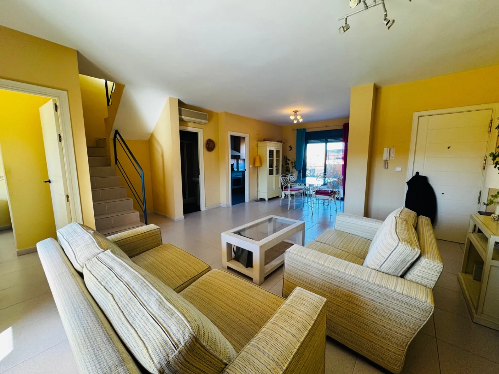 Ático  dúplex de 4 habitaciones en Marinas Km1-Zona Club de Tenis