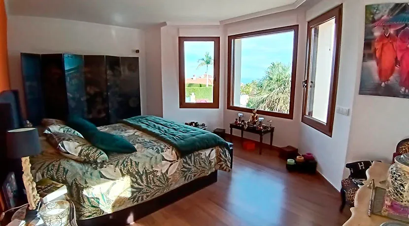 VILLA CON PISCINA Y VISTAS AL MAR EN ZONA MARQUESA VI, DENIA