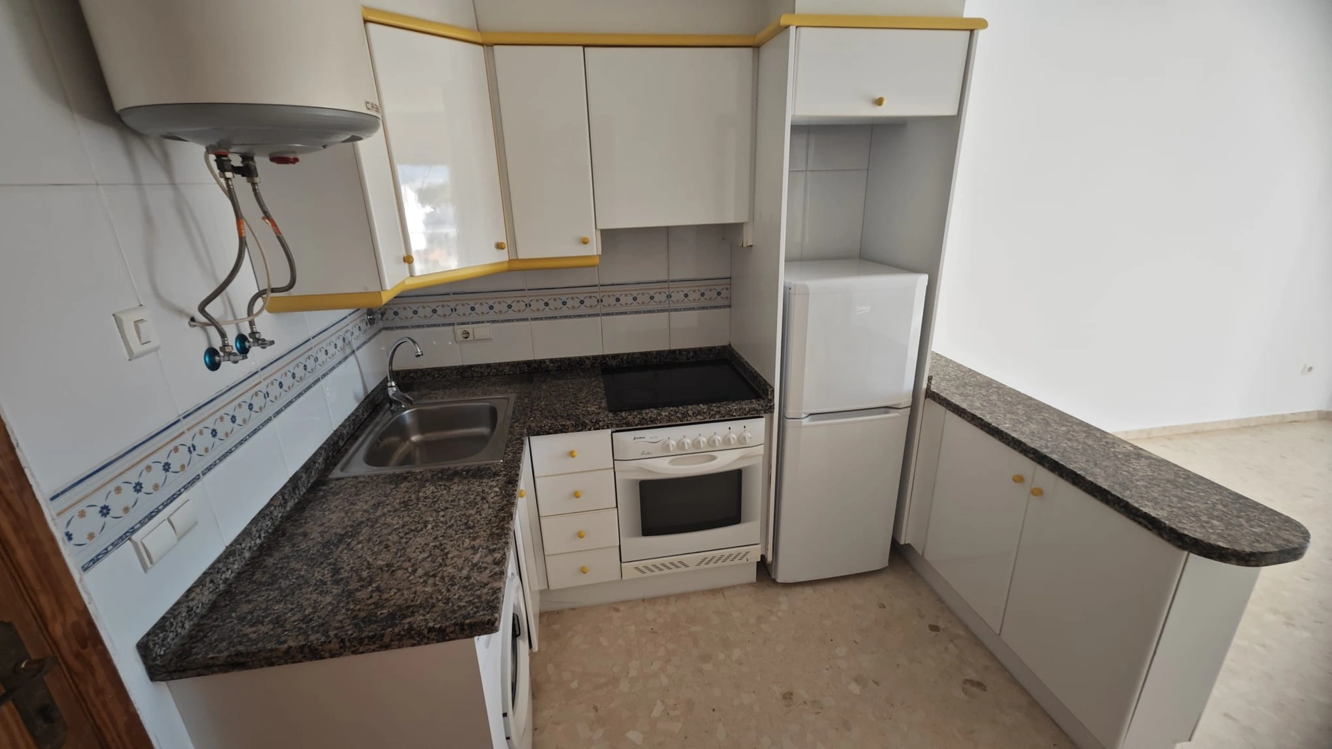 APARTAMENTO PLAYA DAIMUZ 