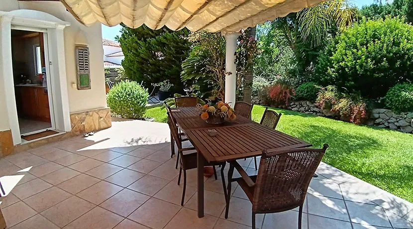 VILLA CON VISTAS PANORAMICAS EN LA SELLA