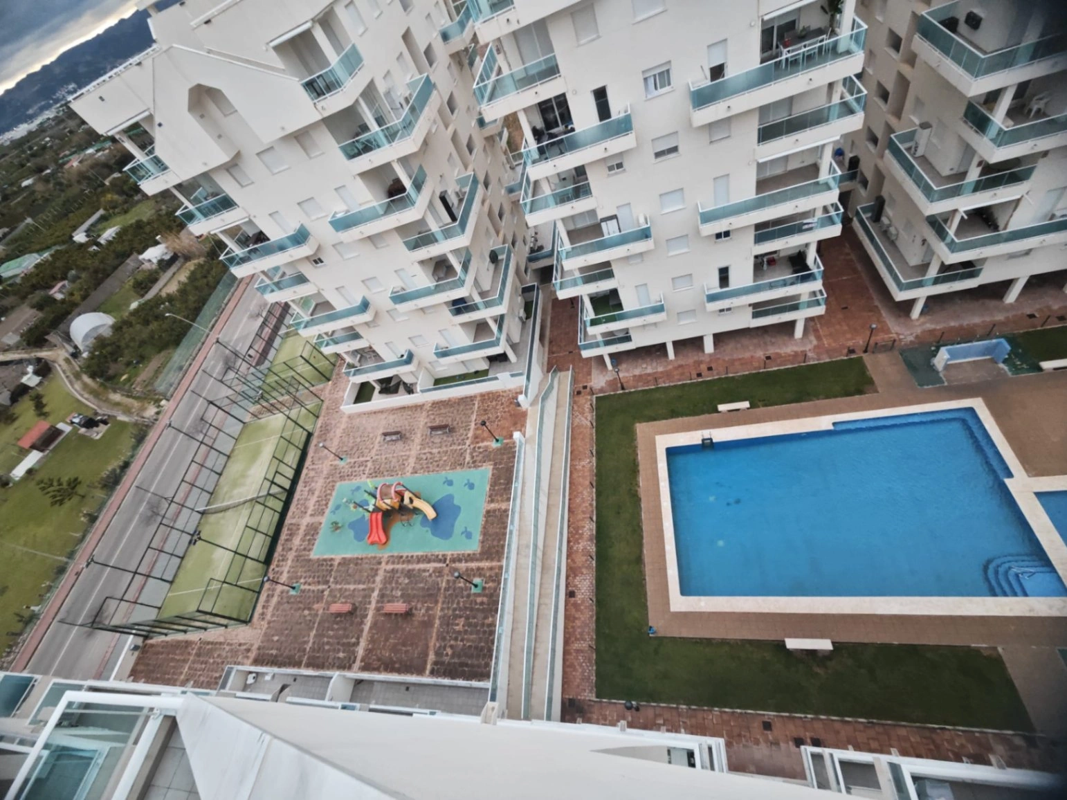 ATICO DUPLEX ESPECTACULAR EN PLAYA DE PILES CONGARAJE Y PISCINA