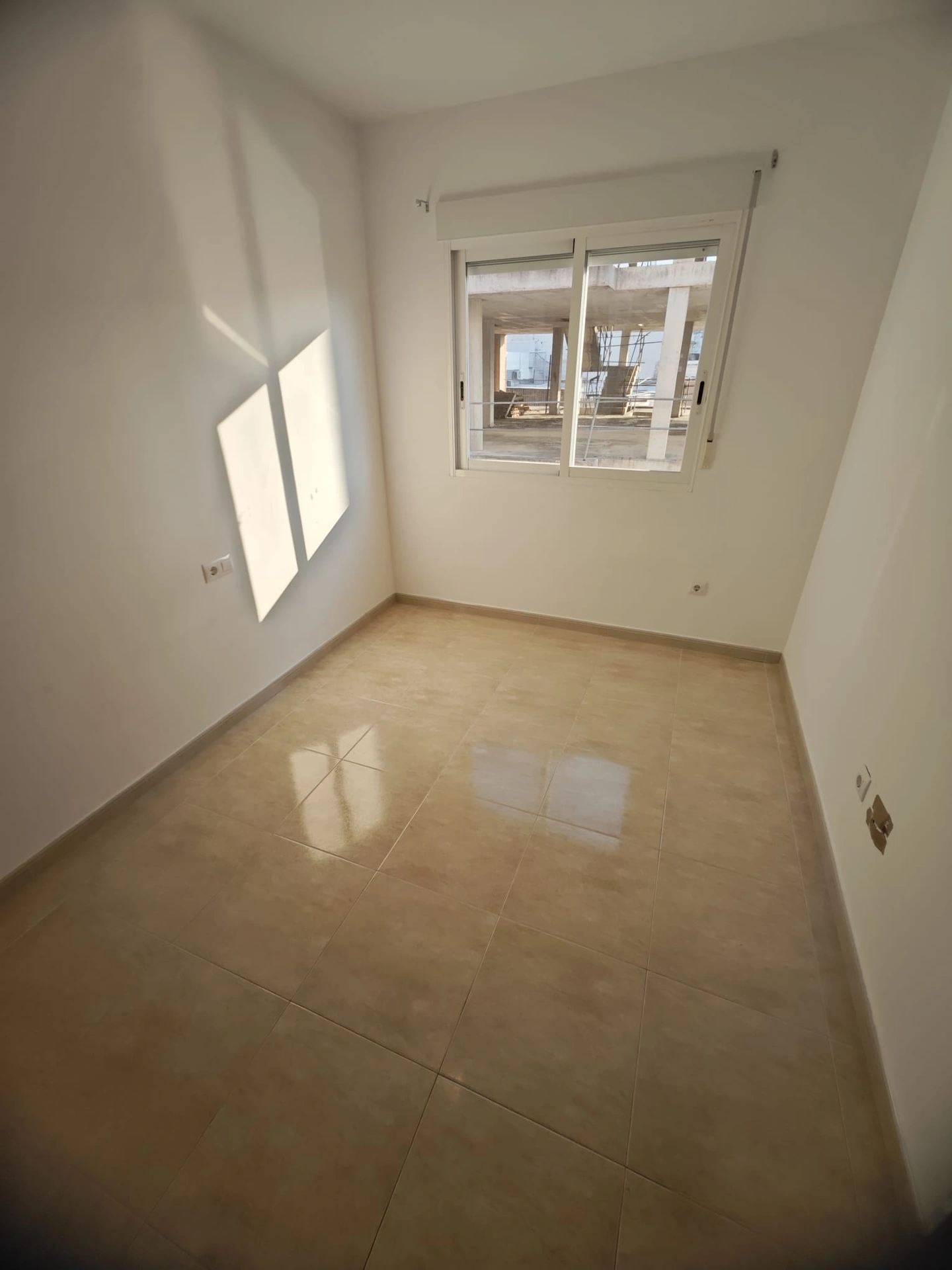 SE VENDE PISO NUEVO DE 108m2 BENIARJÓ