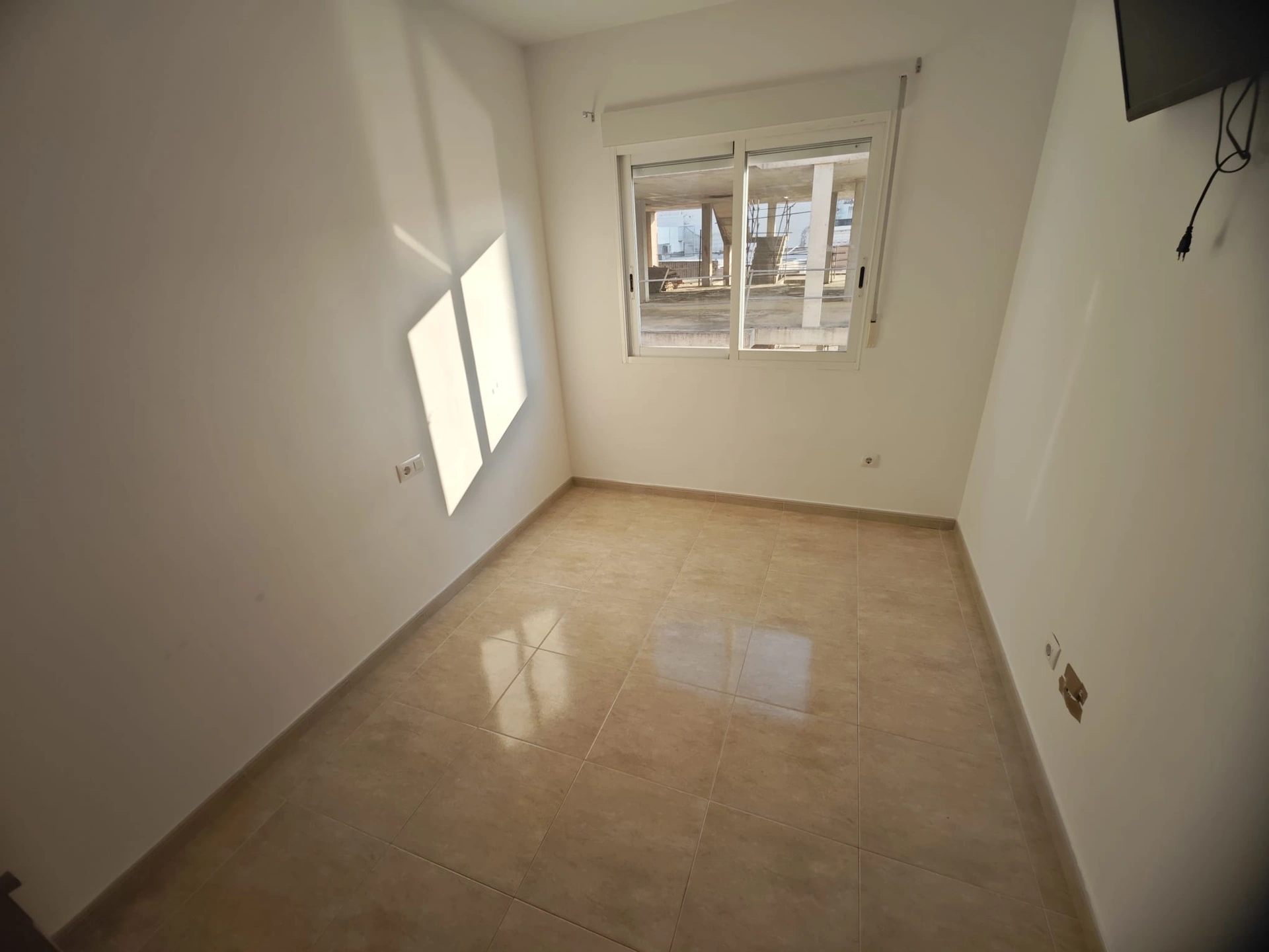 SE VENDE PISO NUEVO DE 108m2 BENIARJÓ