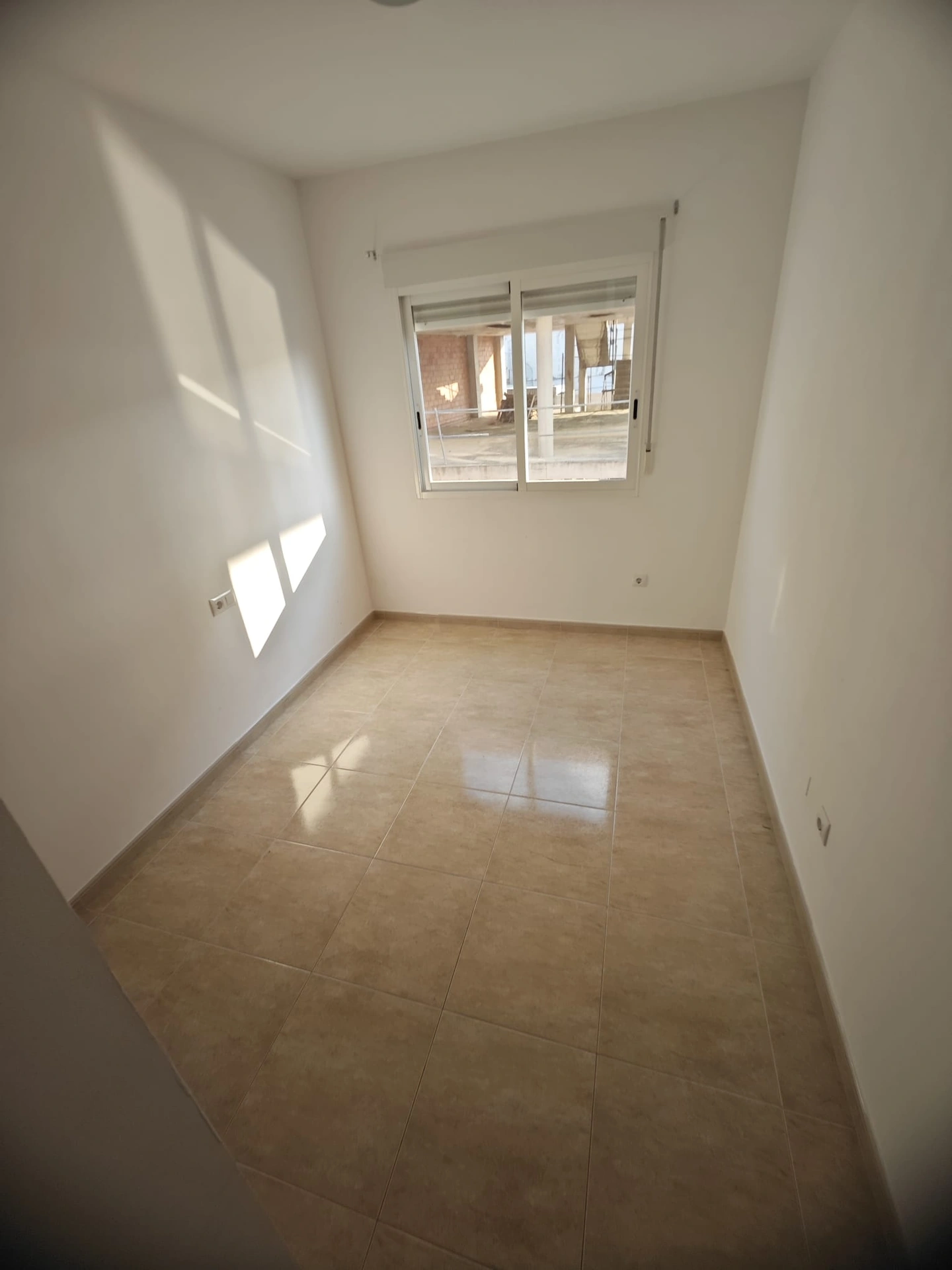 SE VENDE PISO NUEVO DE 108m2 BENIARJÓ