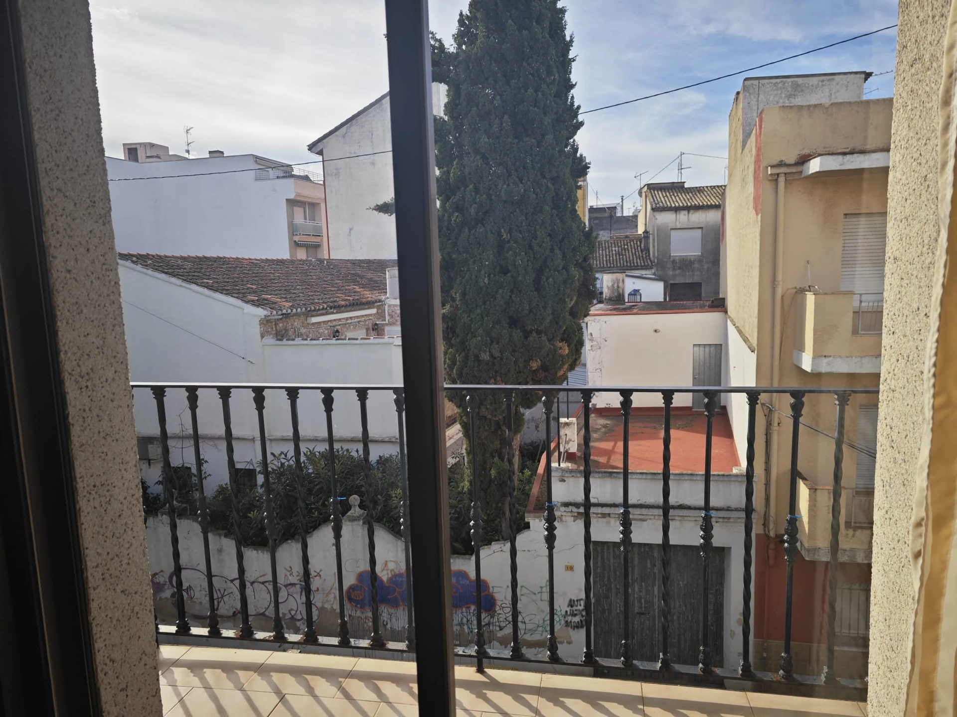 PISO GRANDE Y LUMINOSO EN GANDIA (Benipeixcar-Roig de Corella)
