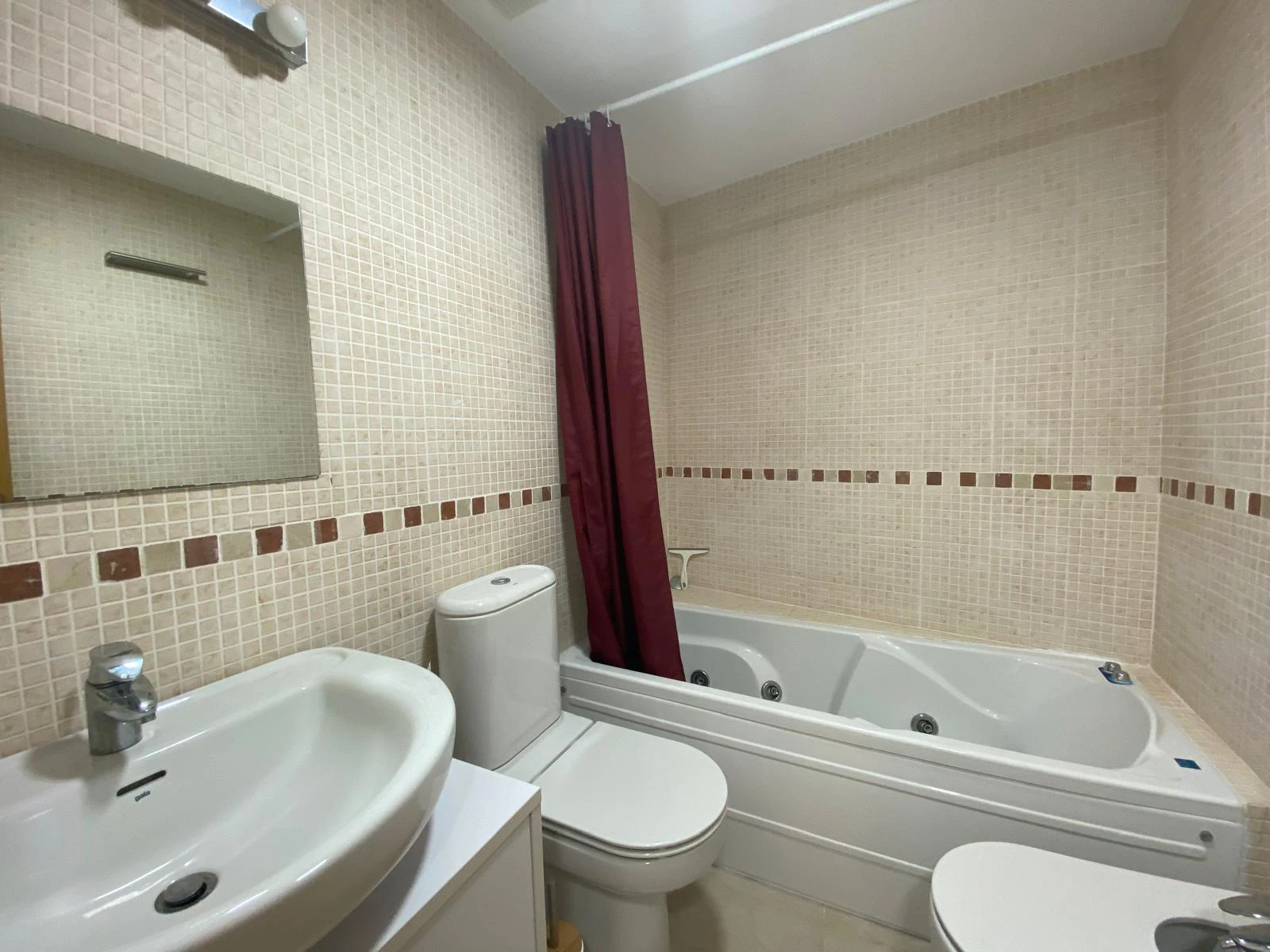 APARTAMENTO CON VISTAS AL MAR EN ZONA CLUB NAUTICO