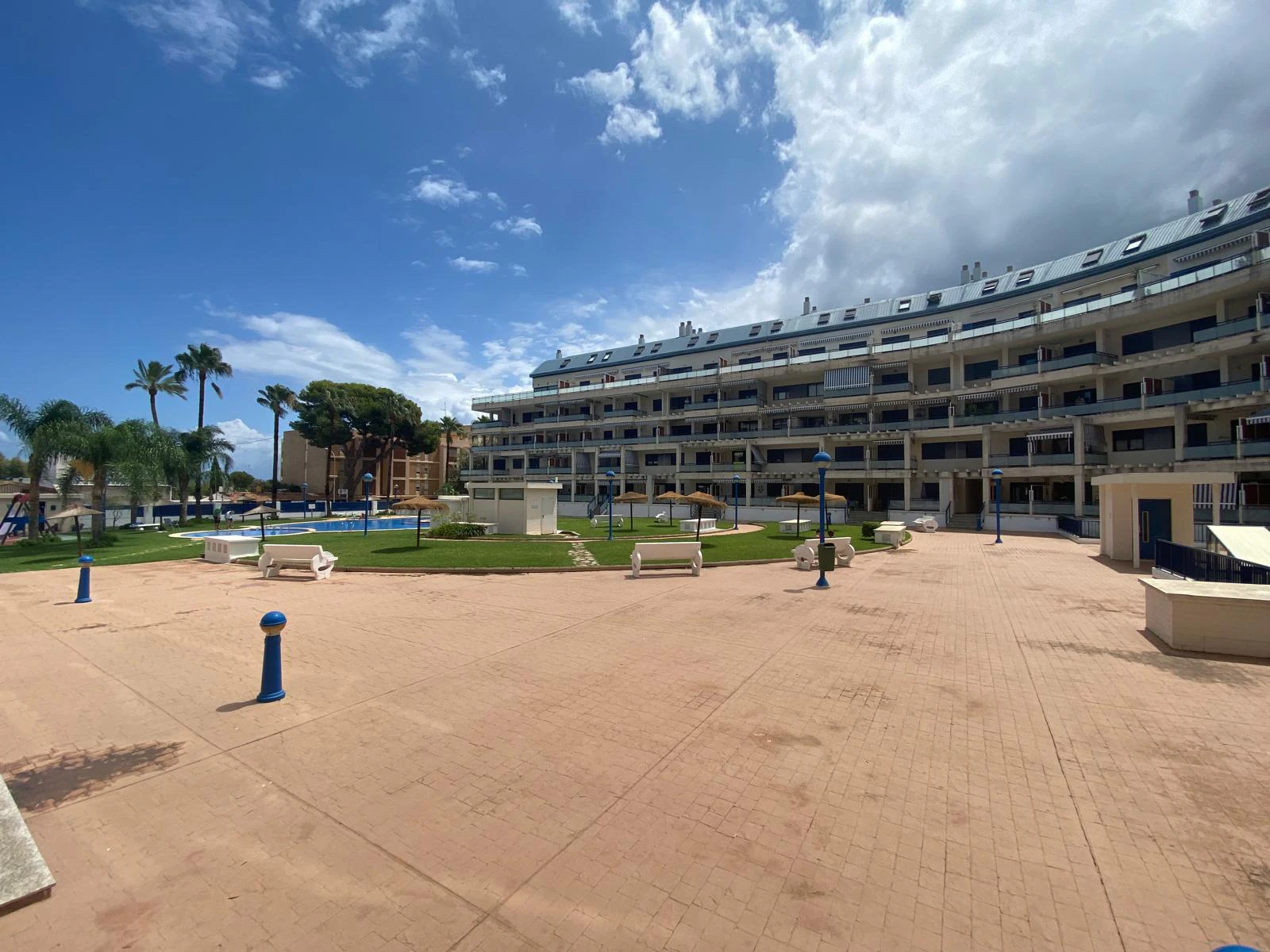APARTAMENTO CON VISTAS AL MAR EN ZONA CLUB NAUTICO