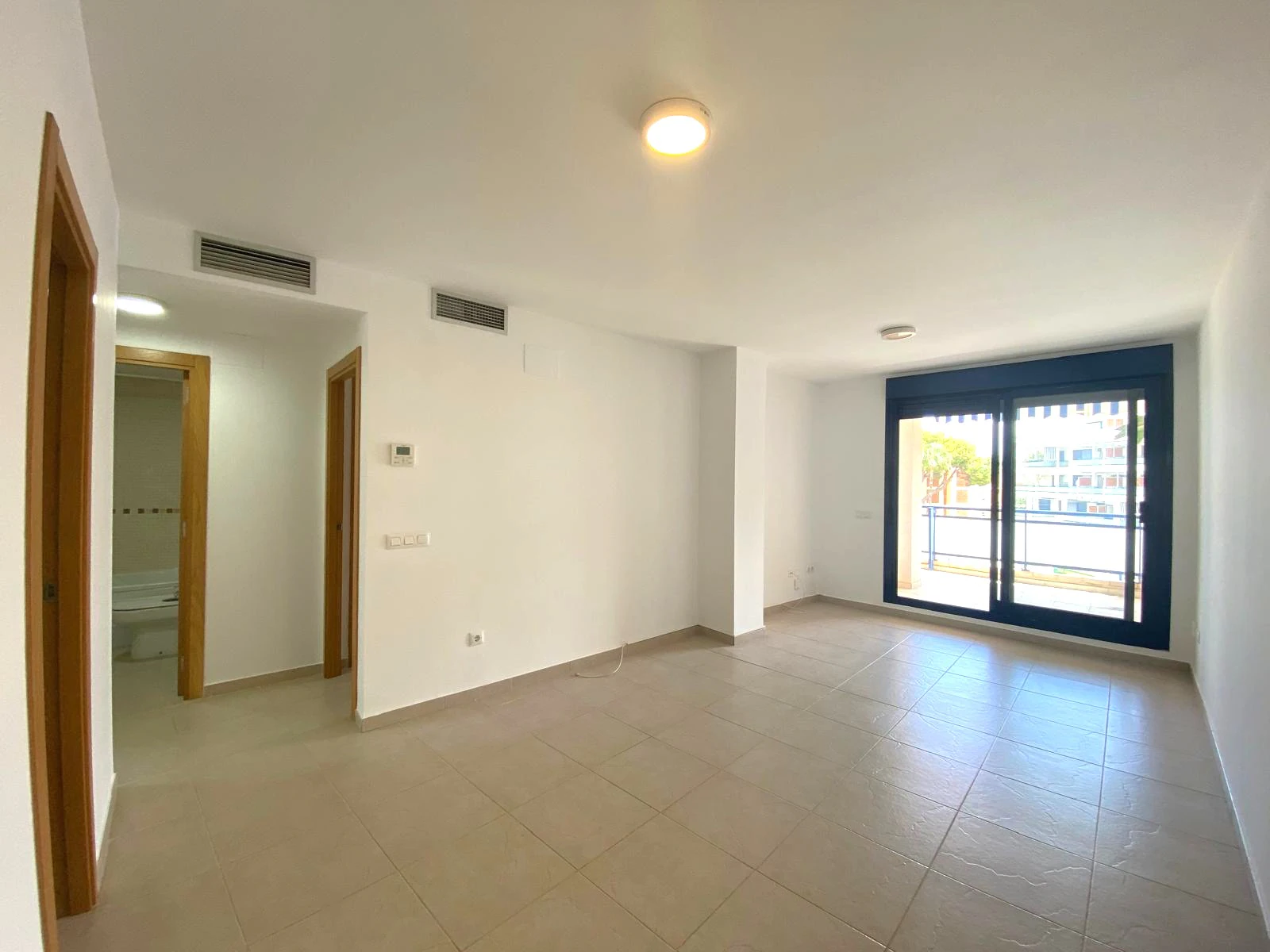 APARTAMENTO CON VISTAS AL MAR EN ZONA CLUB NAUTICO