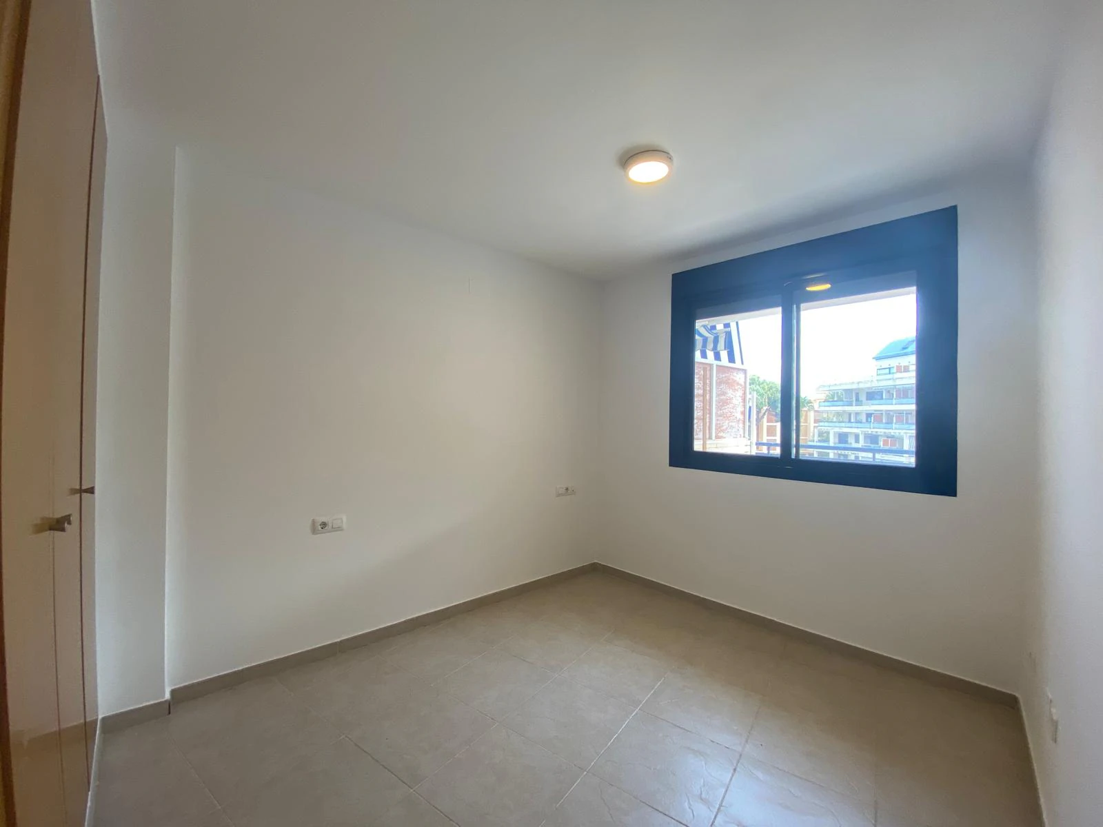 APARTAMENTO CON VISTAS AL MAR EN ZONA CLUB NAUTICO