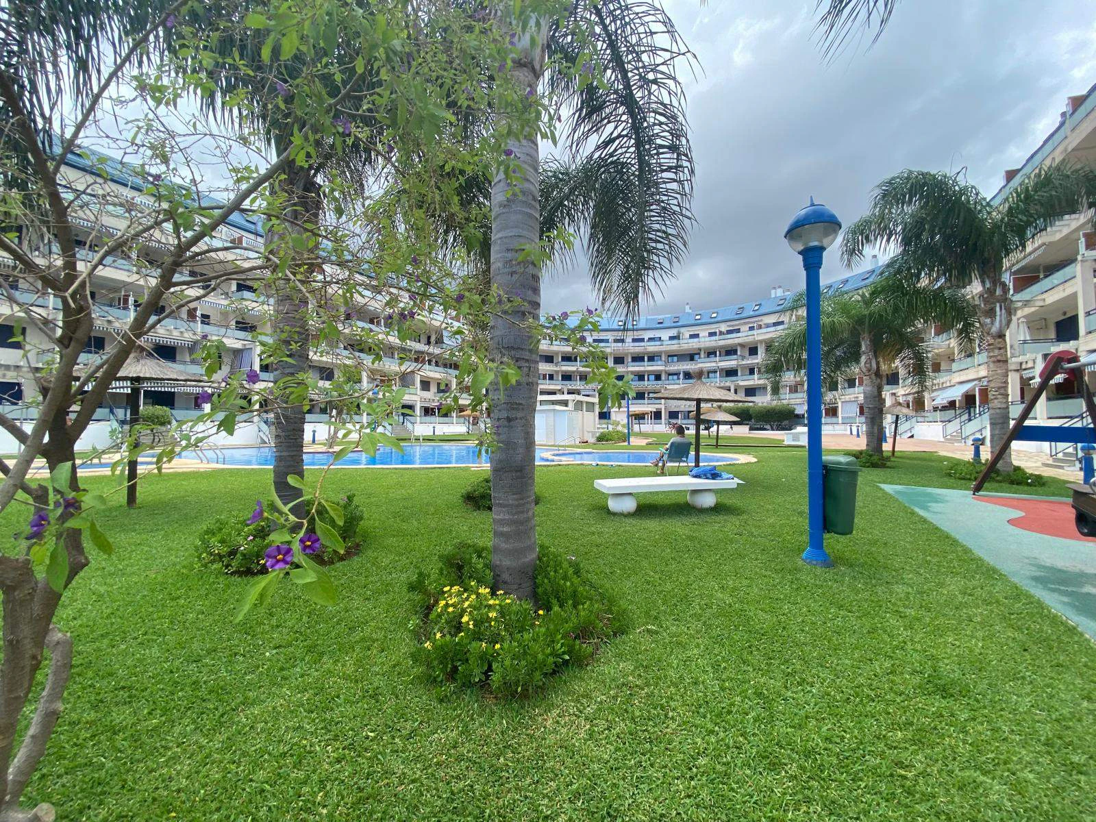 APARTAMENTO CON VISTAS AL MAR EN ZONA CLUB NAUTICO