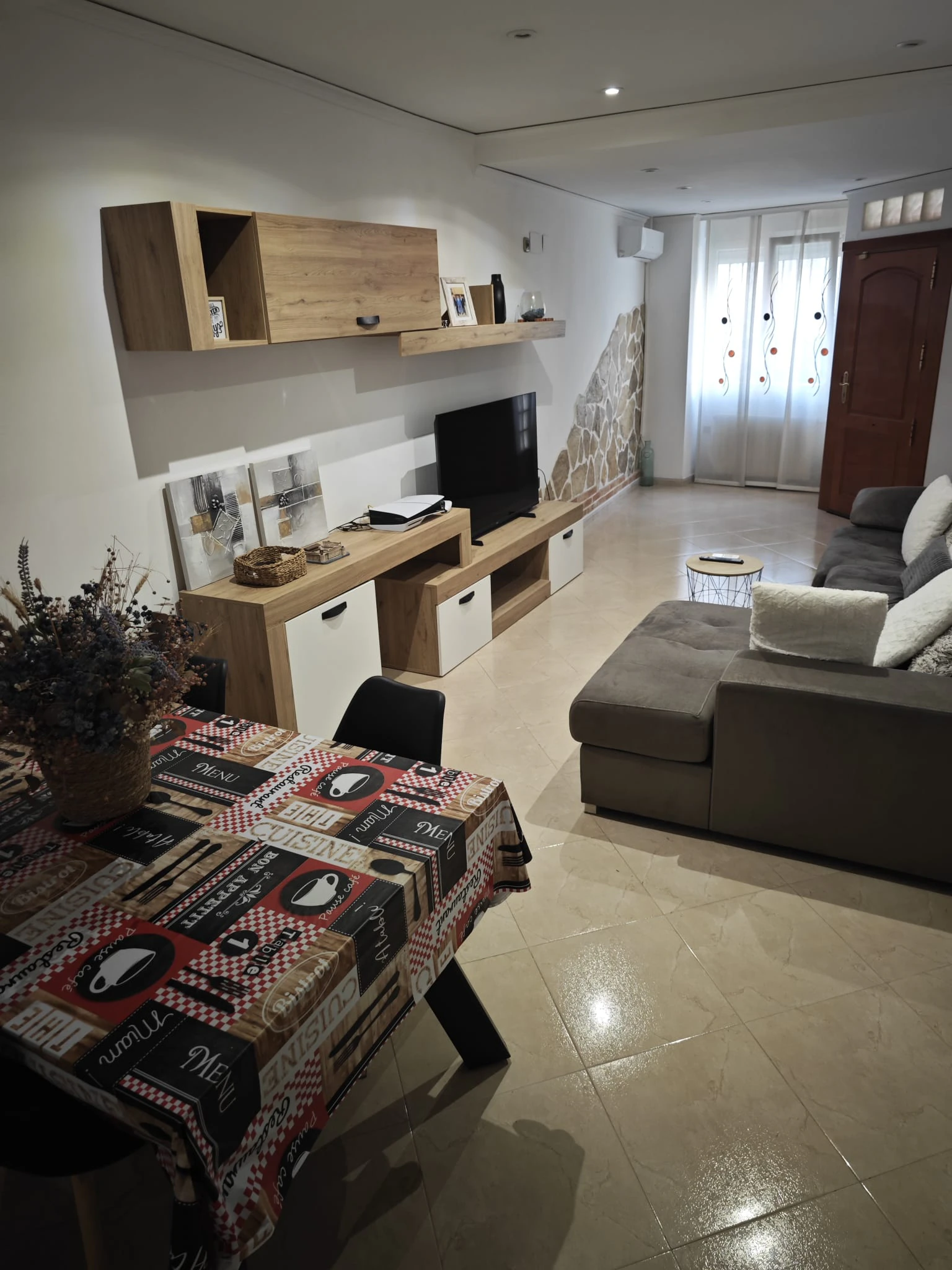 CASA REFORMADA EN EL REAL DE GANDIA